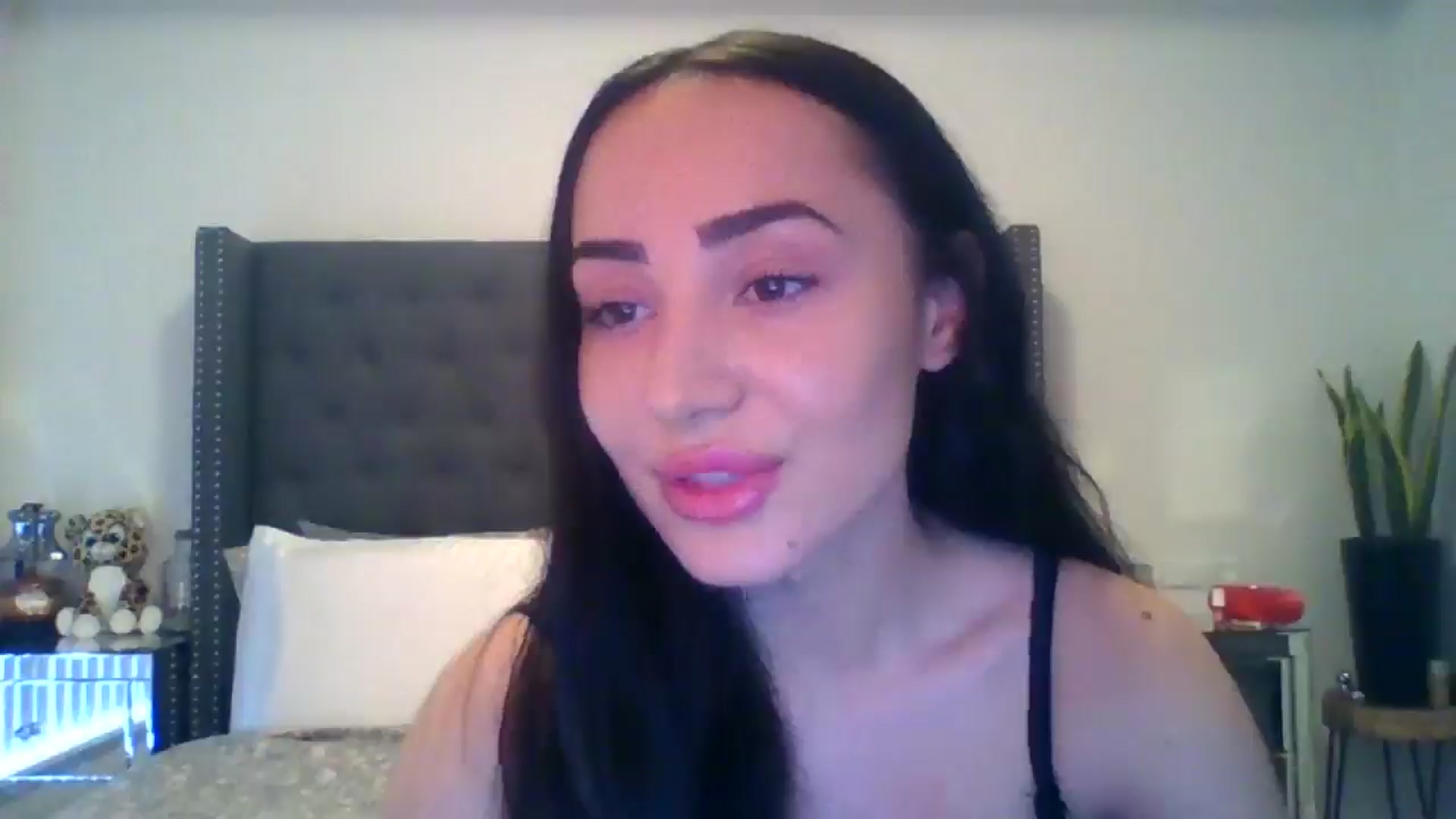 Gallery image thumbnail from BiancaDiaz1's myfreecams stream on, 01/29/2025, 21:41 image 3 of 20
