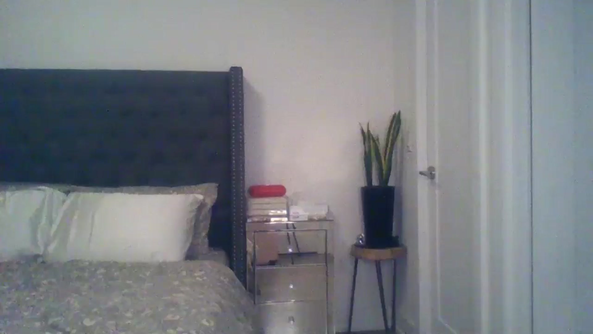 Gallery image thumbnail from BiancaDiaz1's myfreecams stream on, 02/04/2025, 24:30 image 4 of 20