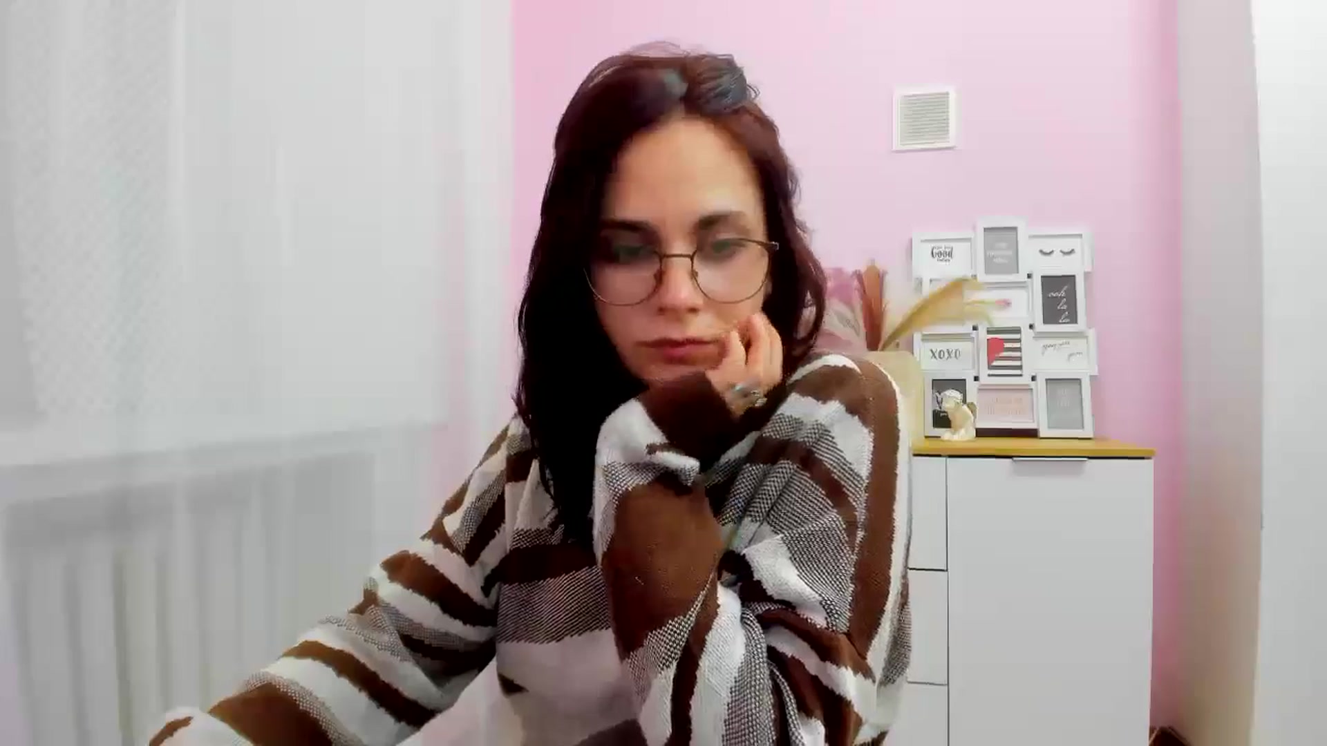 Gallery image thumbnail from BiancaHope's myfreecams stream on, 01/16/2025, 12:43 image 7 of 20