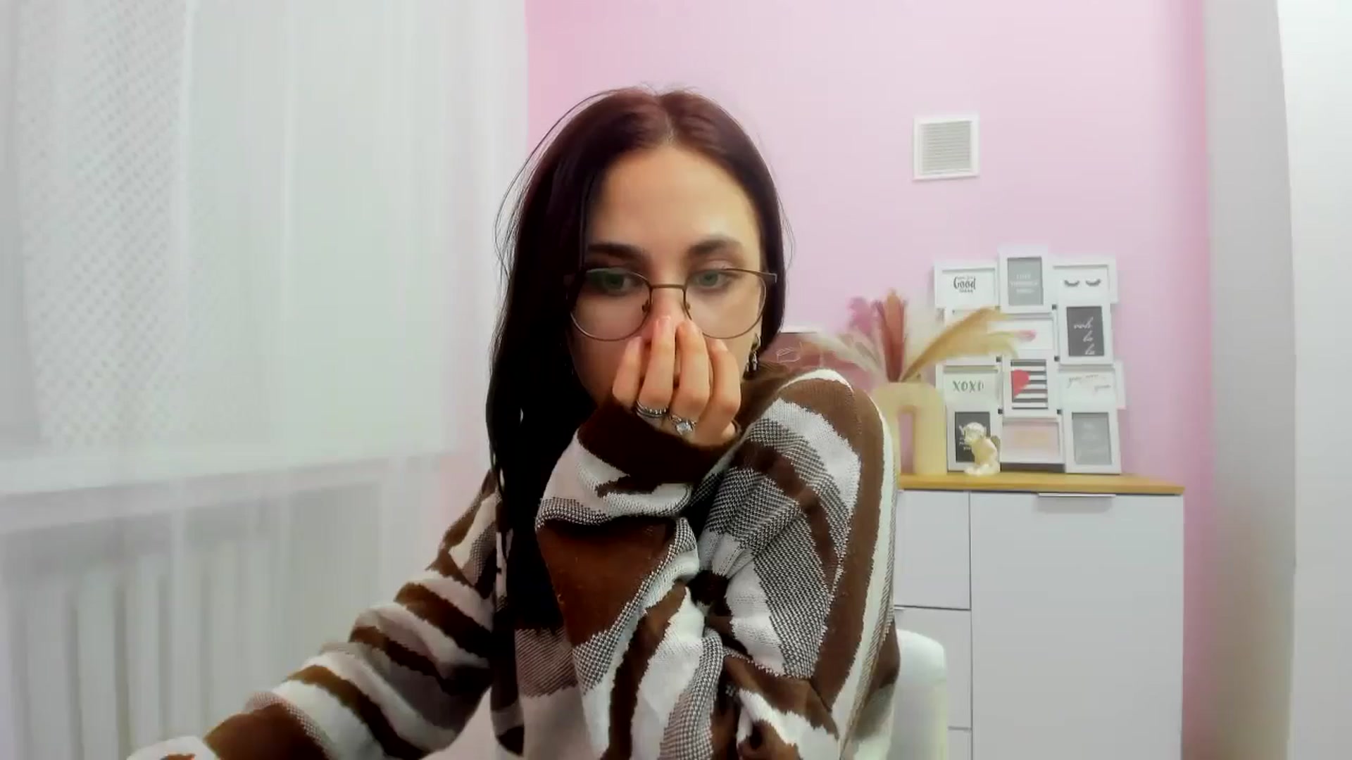 Gallery image thumbnail from BiancaHope's myfreecams stream on, 01/16/2025, 12:43 image 16 of 20