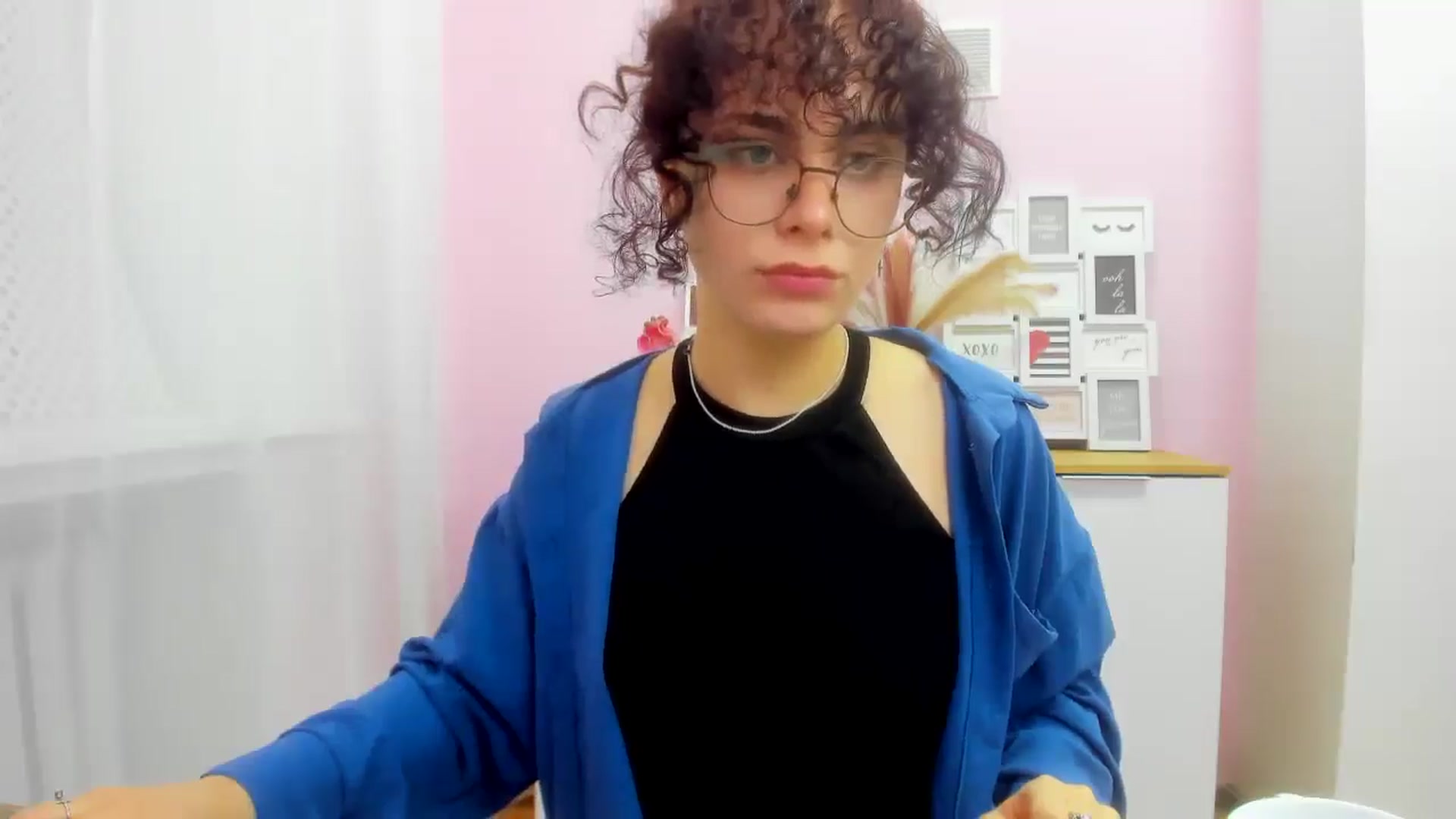 Gallery image thumbnail from BiancaHope's myfreecams stream on, 01/17/2025, 10:36 image 4 of 20