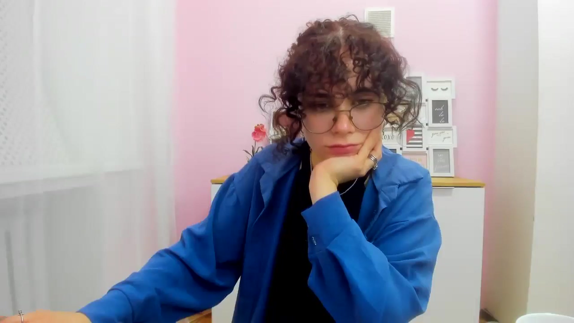 Gallery image thumbnail from BiancaHope's myfreecams stream on, 01/17/2025, 10:36 image 8 of 20