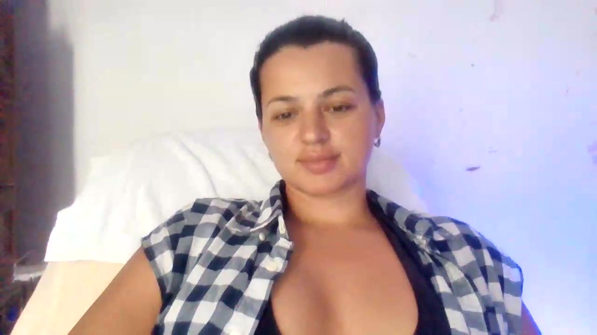 Gallery image thumbnail from BiancaRosseti's myfreecams stream on, 07/13/2026, 08:55 image 18 of 20