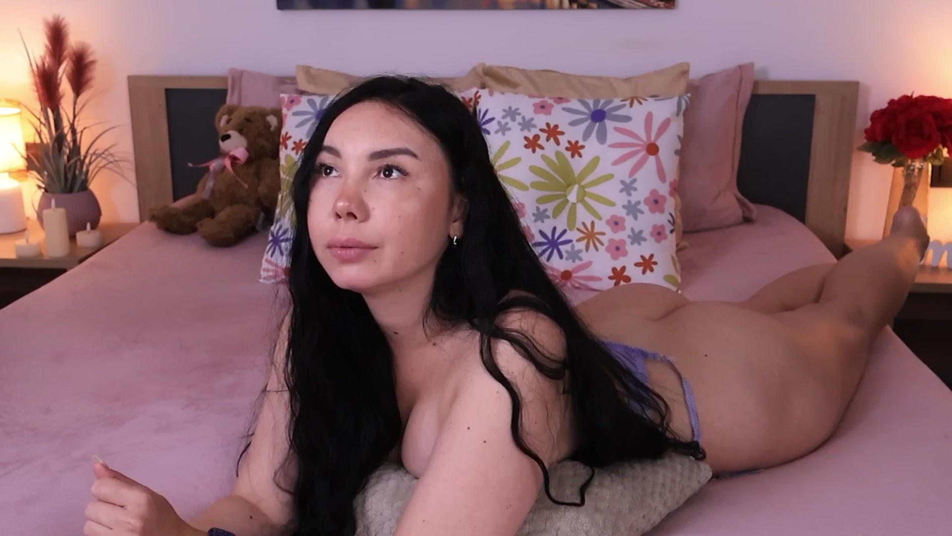 Gallery image thumbnail from BiancaShy's myfreecams stream on, 08/15/2025, 12:41 image 9 of 20