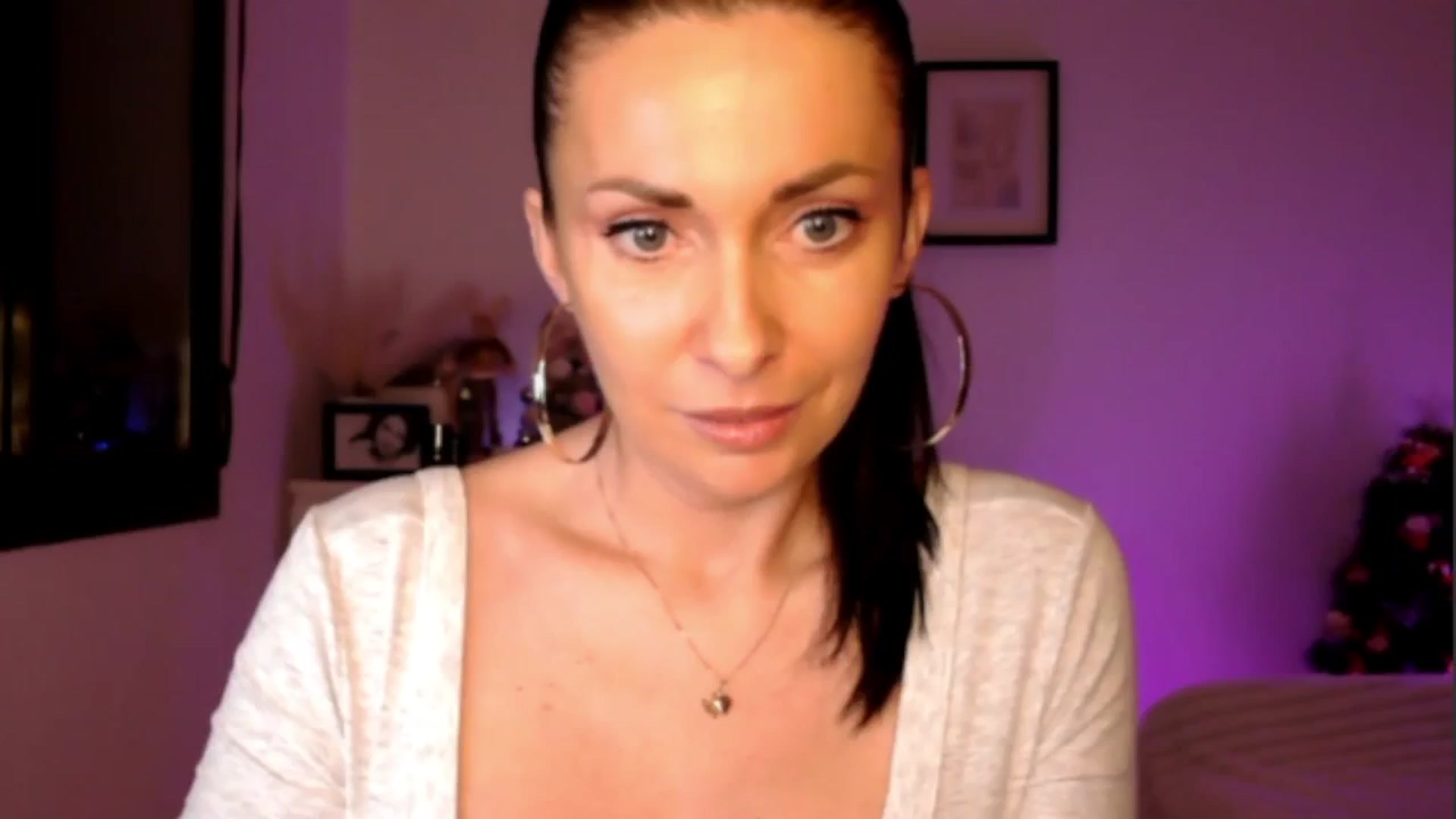 Gallery image thumbnail from BiancaSpice's myfreecams stream on, 12/17/2025, 22:18 image 6 of 20
