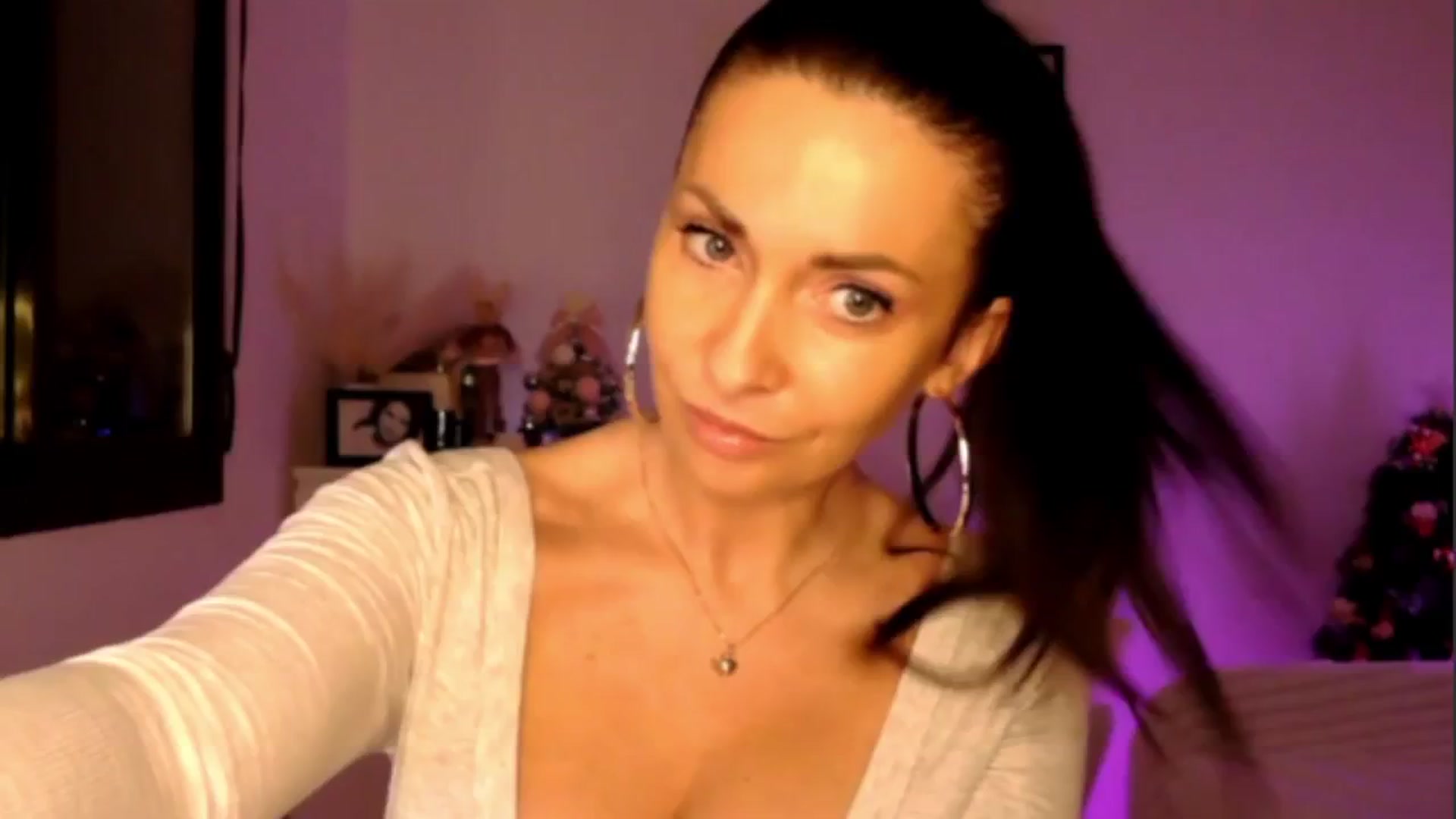 Gallery image thumbnail from BiancaSpice's myfreecams stream on, 12/17/2025, 22:54 image 9 of 20
