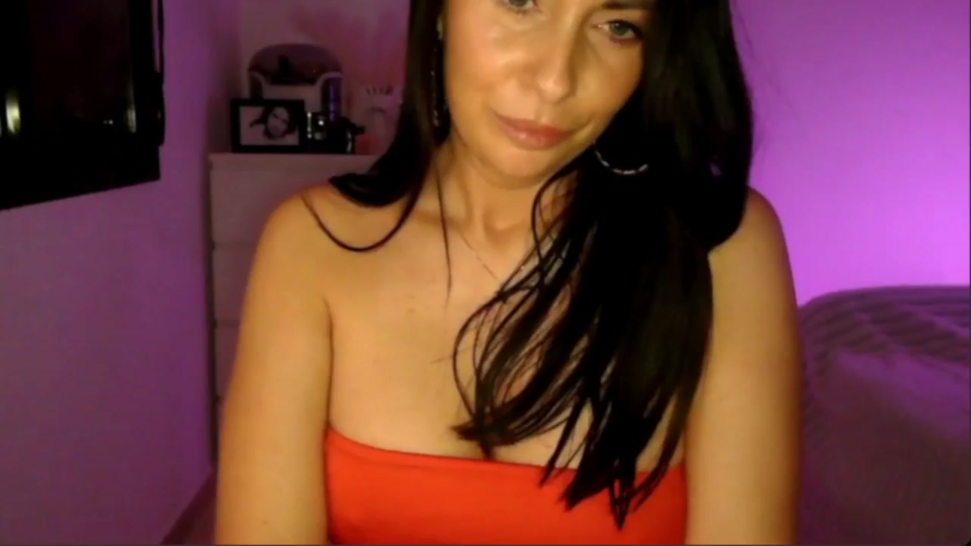 Gallery image thumbnail from BiancaSpice's myfreecams stream on, 01/14/2026, 24:00 image 19 of 20