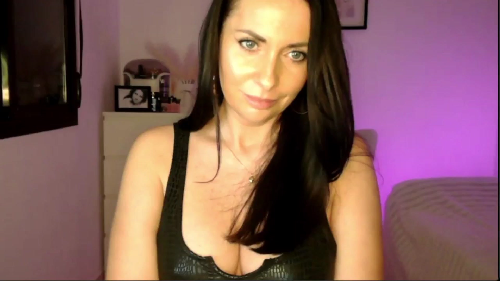 Gallery image thumbnail from BiancaSpice's myfreecams stream on, 01/27/2026, 24:01 image 14 of 20