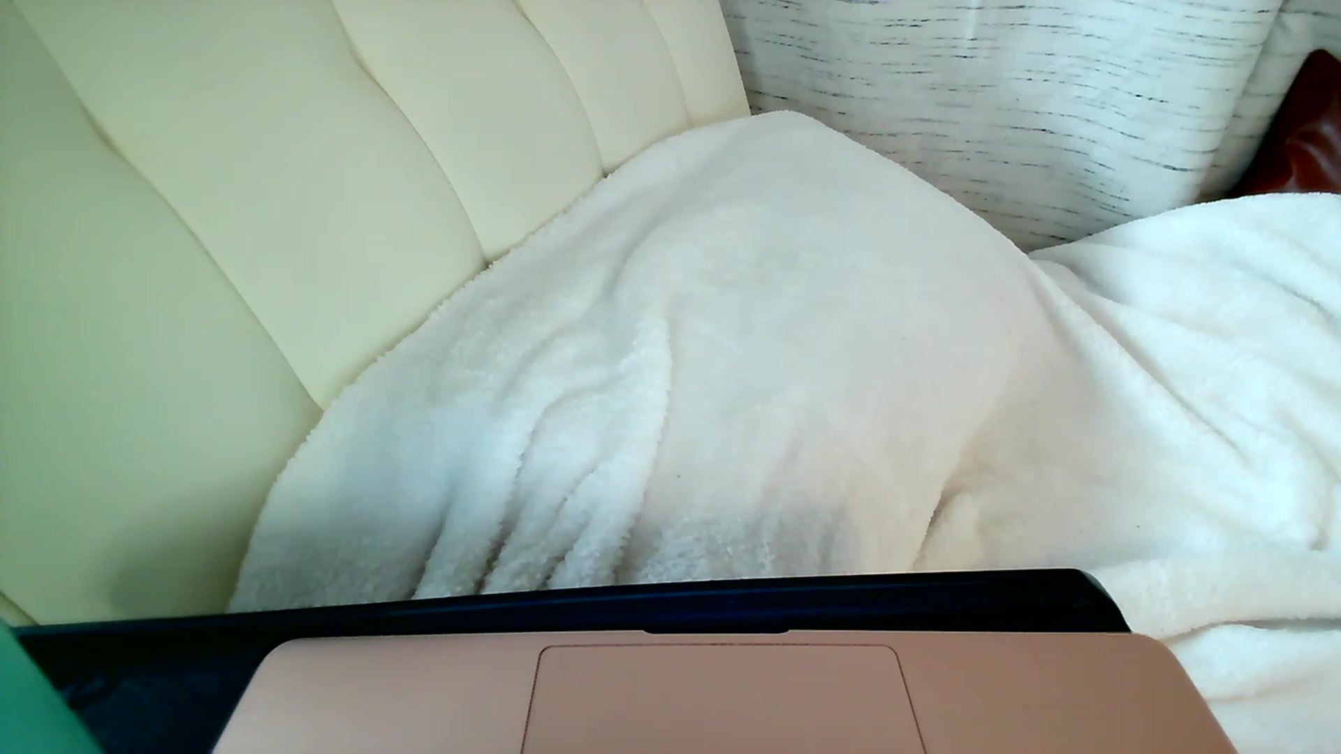 Gallery image thumbnail from BiancaXblack's myfreecams stream on, 12/23/2022, 19:01 image 18 of 20