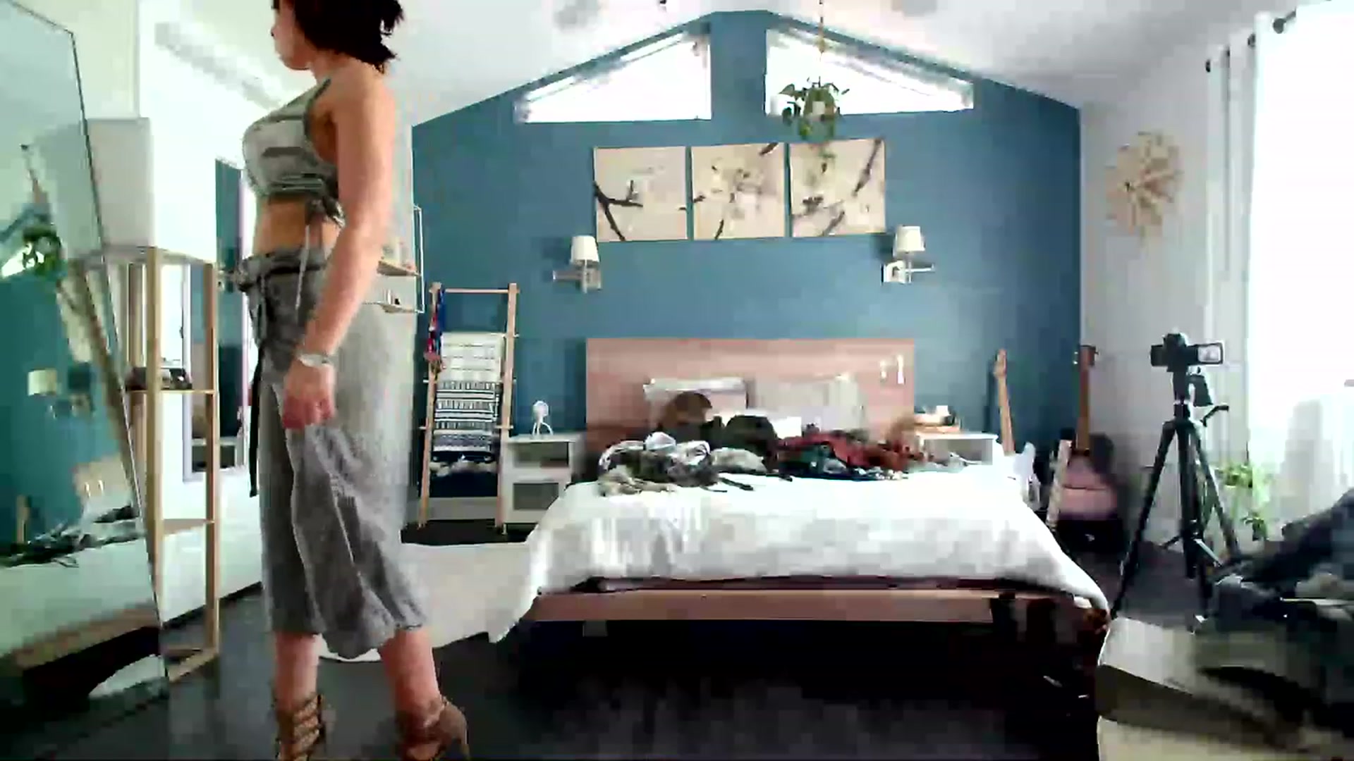 Gallery image thumbnail from BiancaXblack's myfreecams stream on, 04/13/2023, 21:21 image 16 of 20
