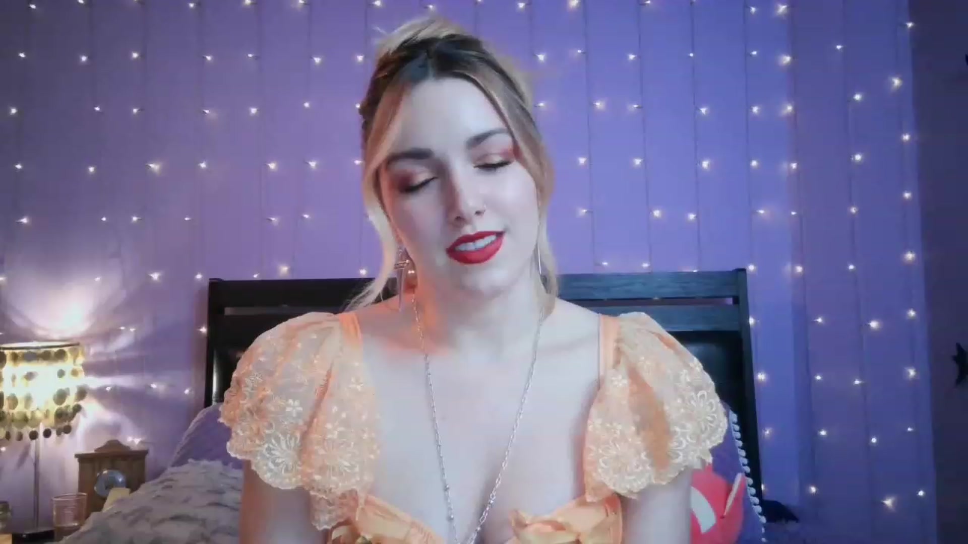 Gallery image thumbnail from Bianca_Wilde's myfreecams stream on, 12/07/2022, 05:53 image 11 of 20