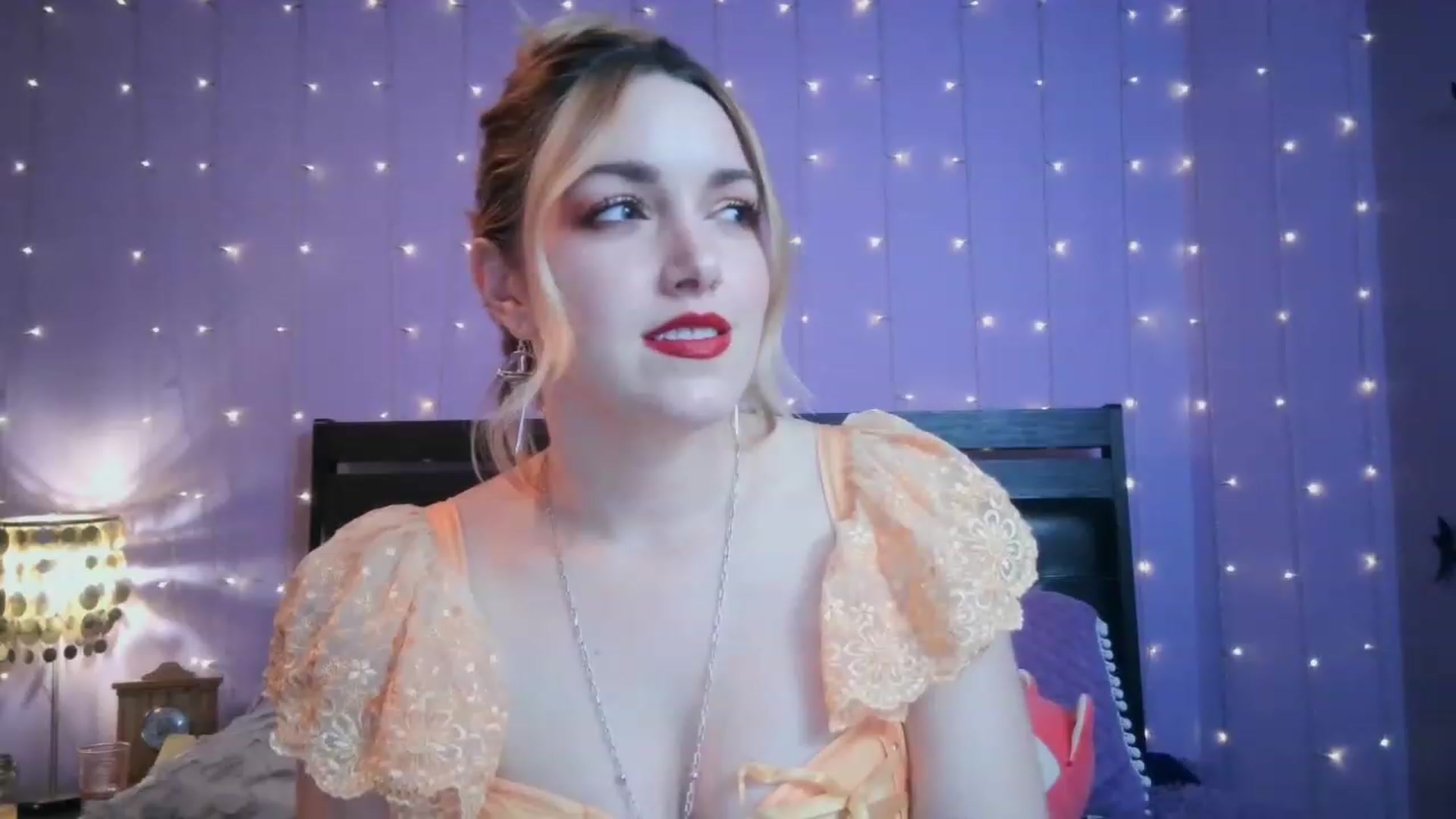 Gallery image thumbnail from Bianca_Wilde's myfreecams stream on, 12/07/2022, 05:53 image 8 of 20