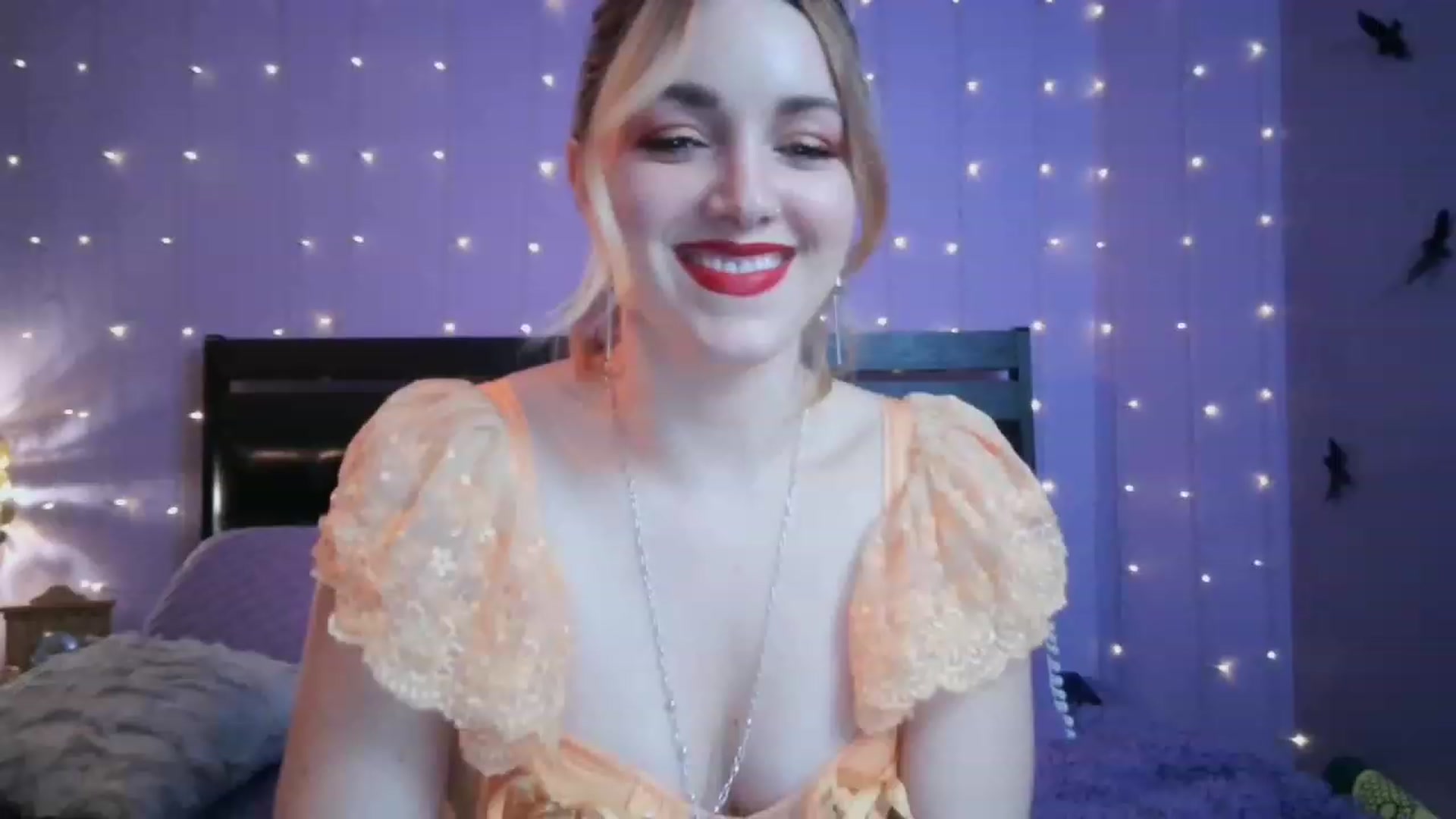 Gallery image thumbnail from Bianca_Wilde's myfreecams stream on, 12/07/2022, 06:16 image 1 of 20