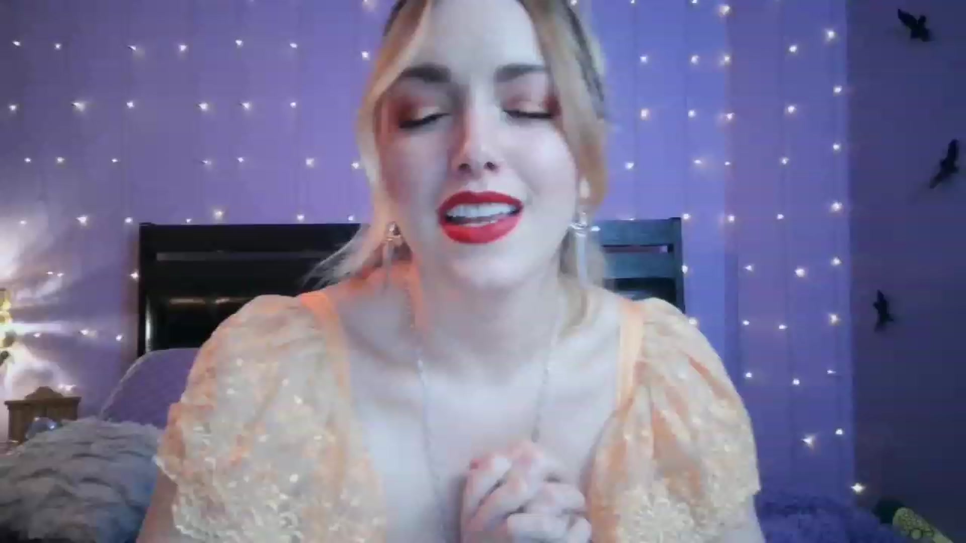 Gallery image thumbnail from Bianca_Wilde's myfreecams stream on, 12/07/2022, 06:16 image 5 of 20