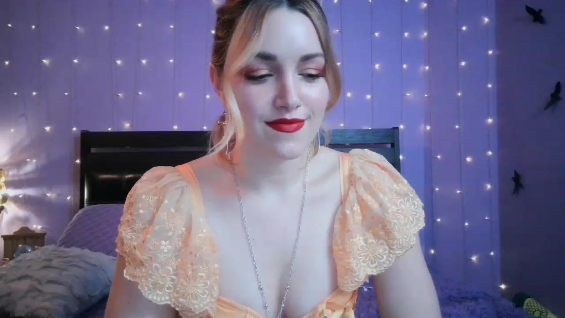 Gallery image thumbnail from Bianca_Wilde's myfreecams stream on, 12/07/2022, 06:16 image 2 of 20