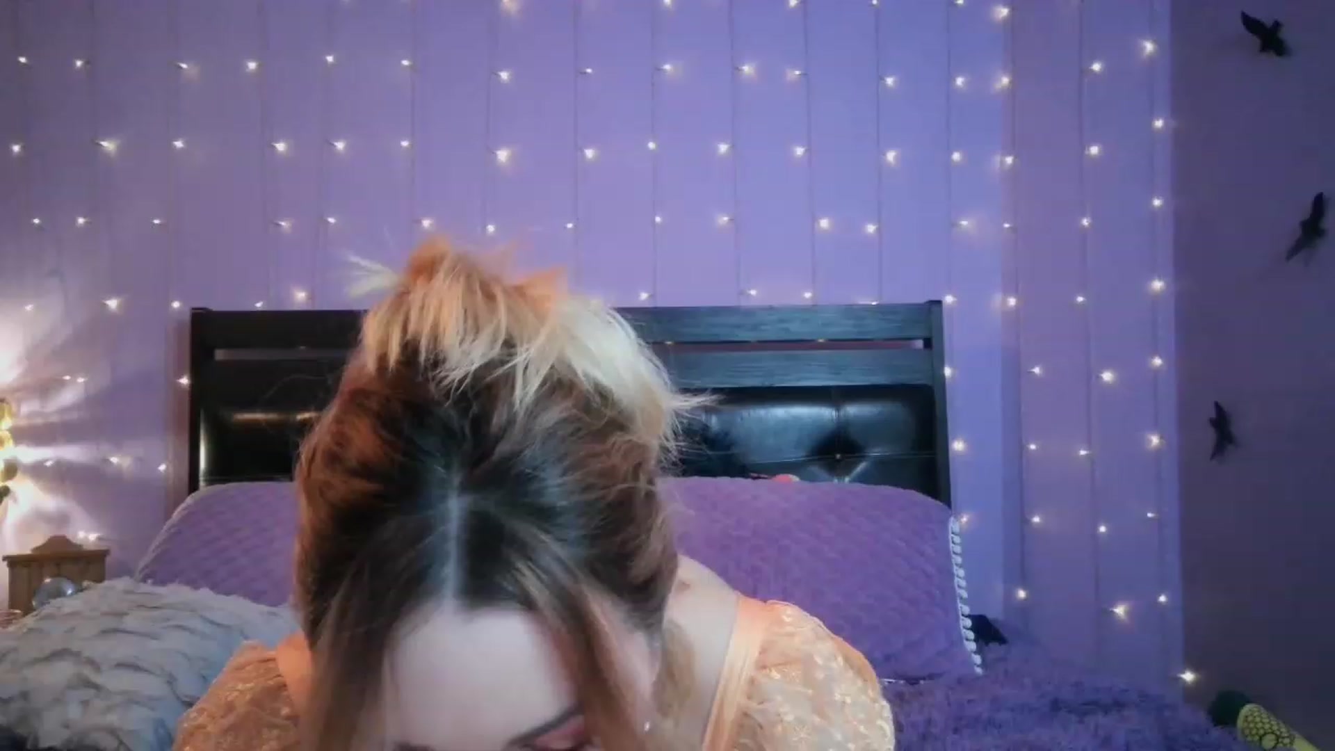 Gallery image thumbnail from Bianca_Wilde's myfreecams stream on, 12/07/2022, 06:16 image 6 of 20