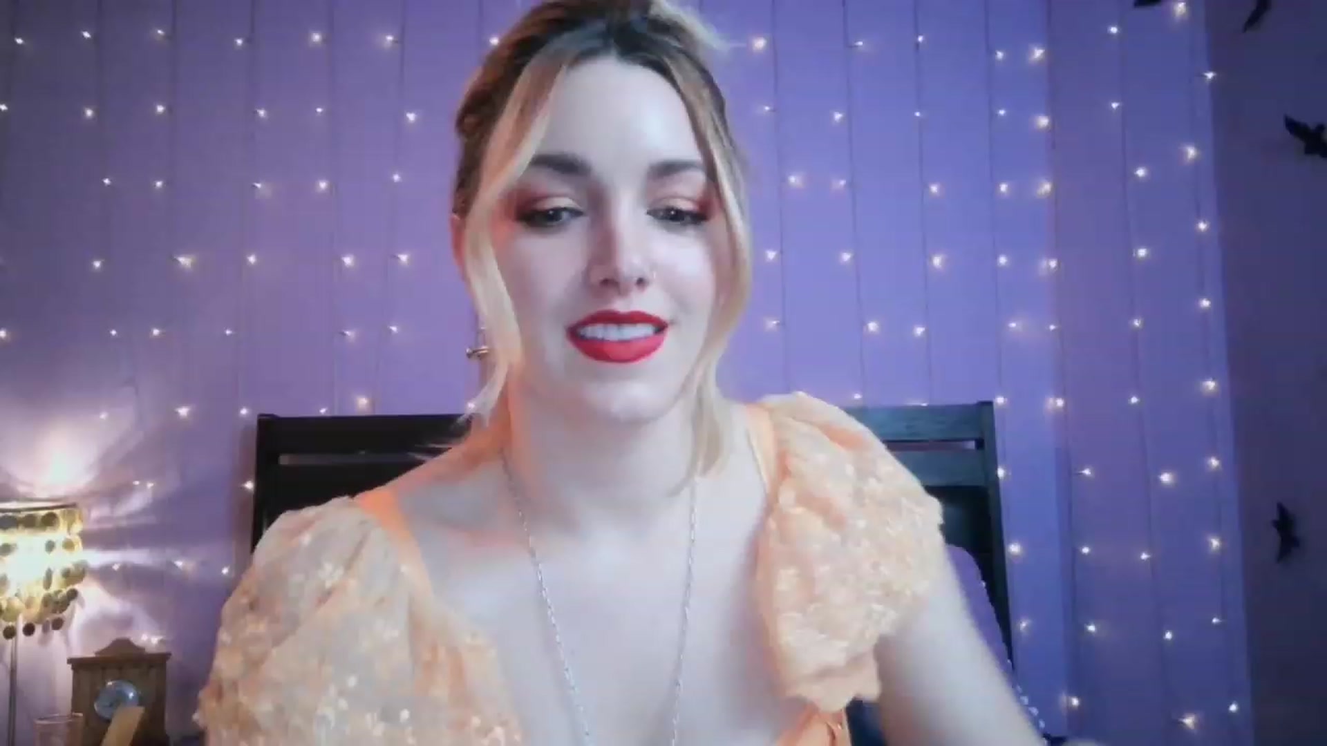 Gallery image thumbnail from Bianca_Wilde's myfreecams stream on, 12/07/2022, 07:19 image 2 of 20