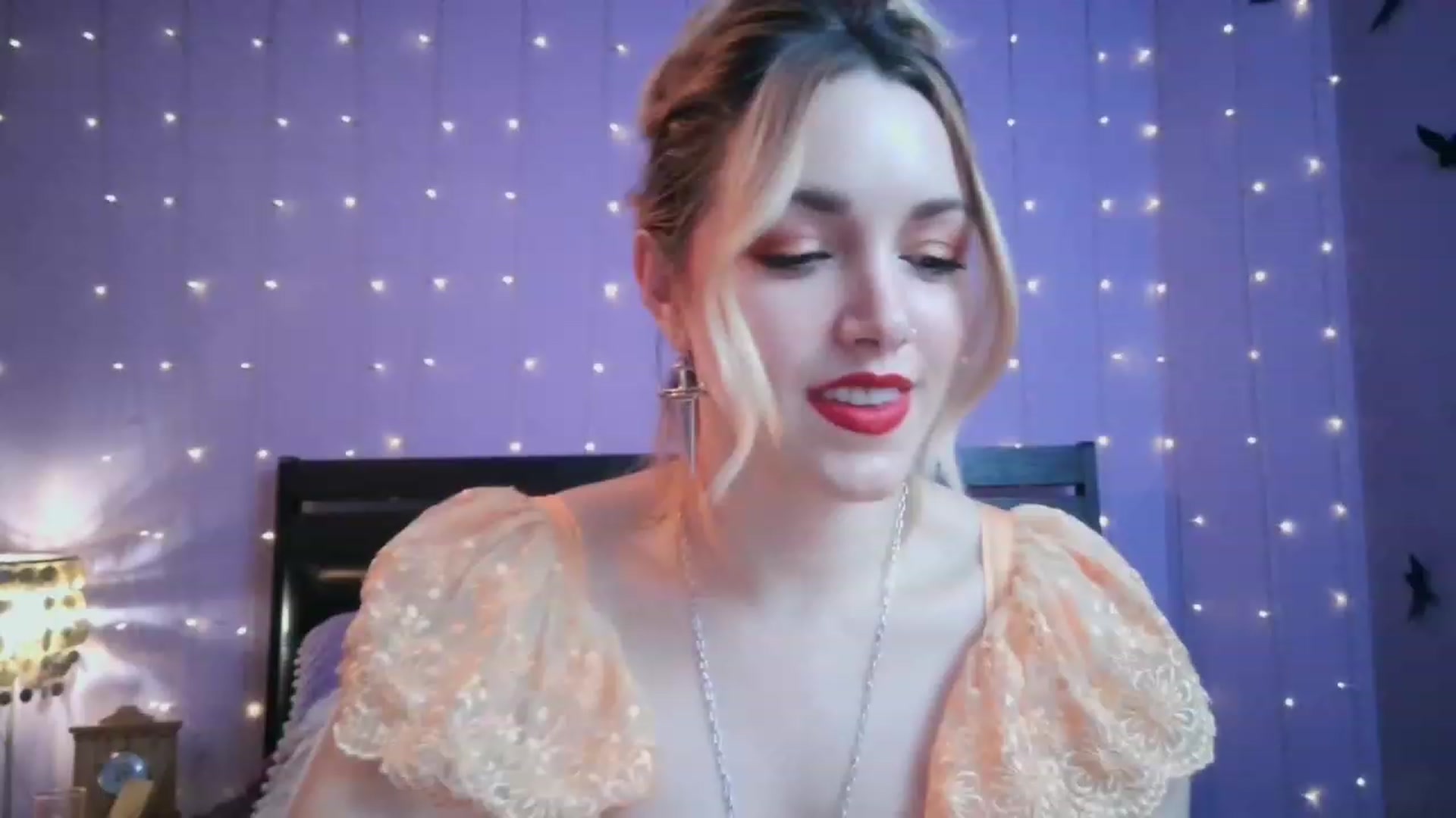 Gallery image thumbnail from Bianca_Wilde's myfreecams stream on, 12/07/2022, 07:19 image 15 of 20