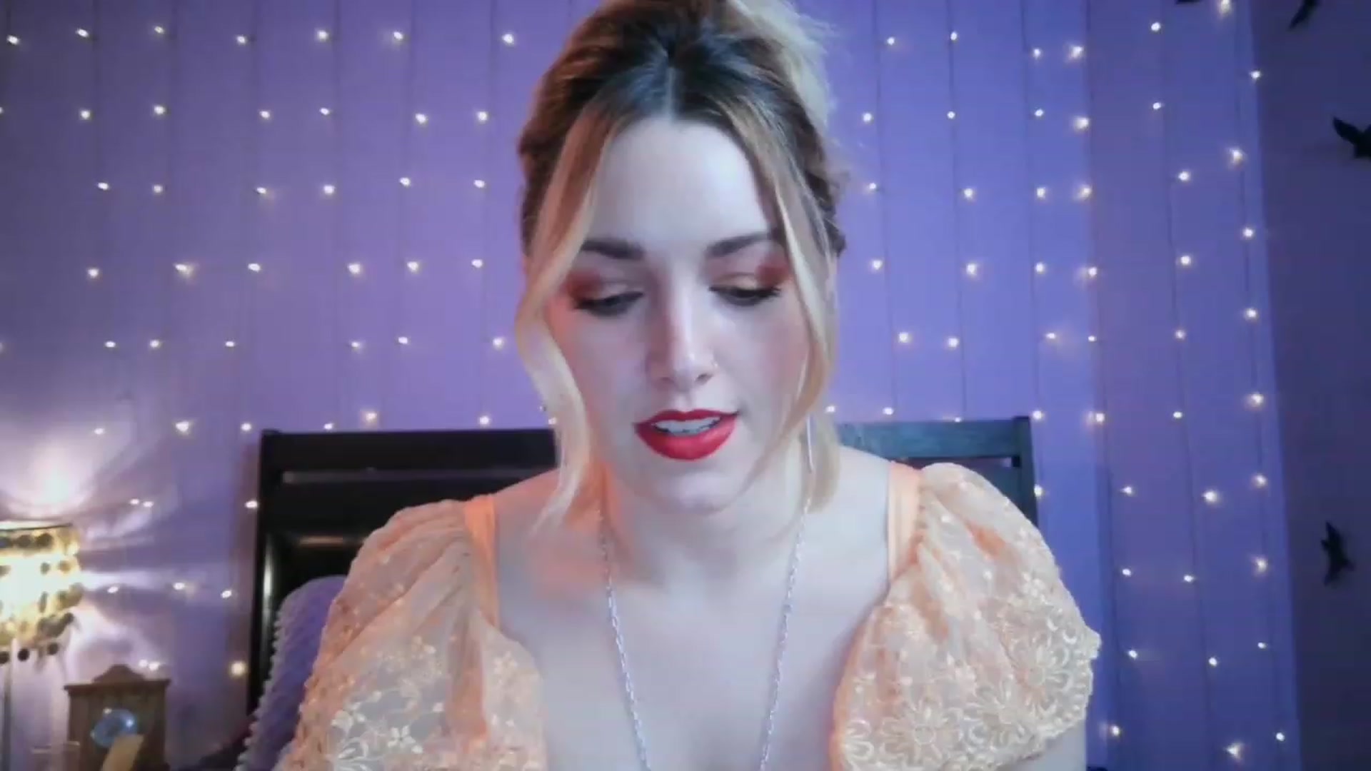 Gallery image thumbnail from Bianca_Wilde's myfreecams stream on, 12/07/2022, 07:19 image 4 of 20