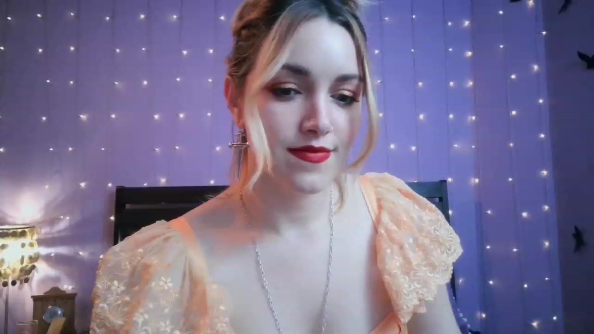 Gallery image thumbnail from Bianca_Wilde's myfreecams stream on, 12/07/2022, 07:19 image 10 of 20