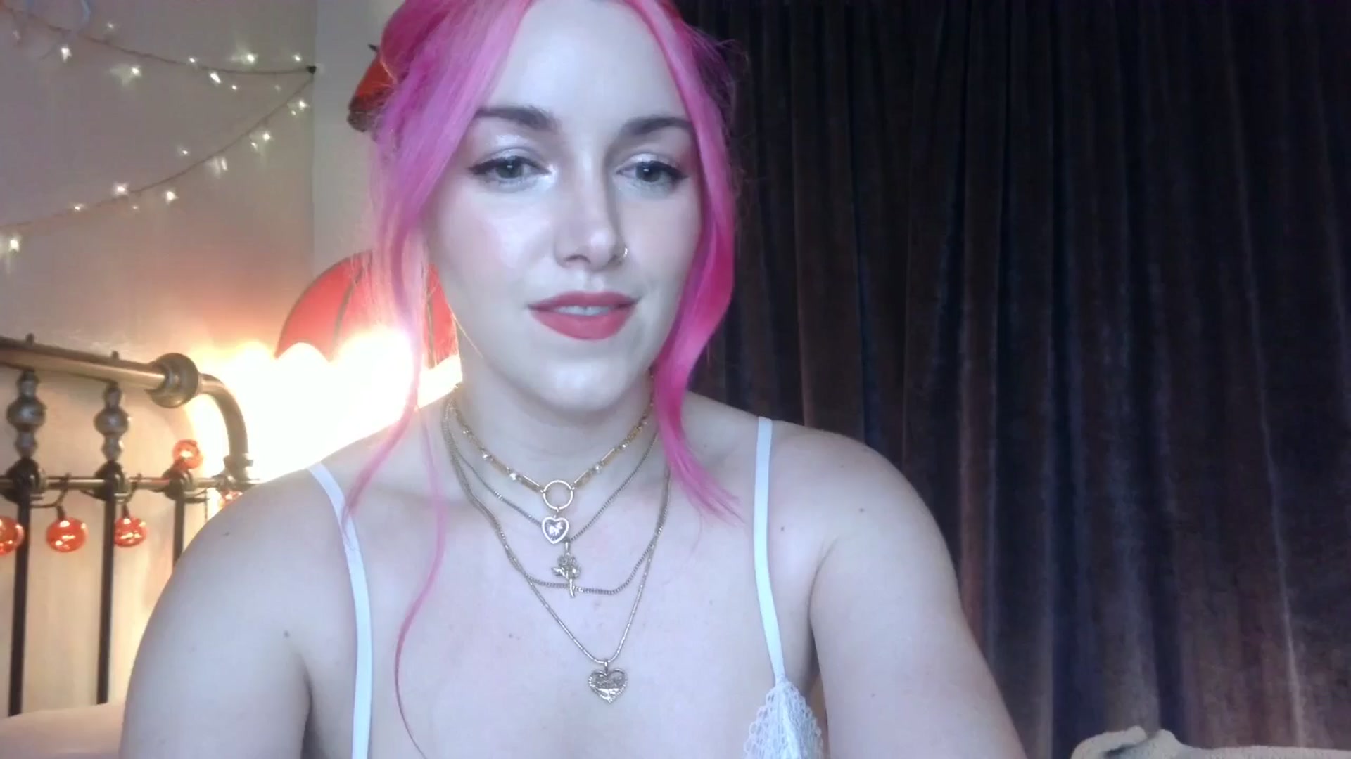 Gallery image thumbnail from Bianca_Wilde's myfreecams stream on, 09/30/2025, 08:09 image 3 of 20