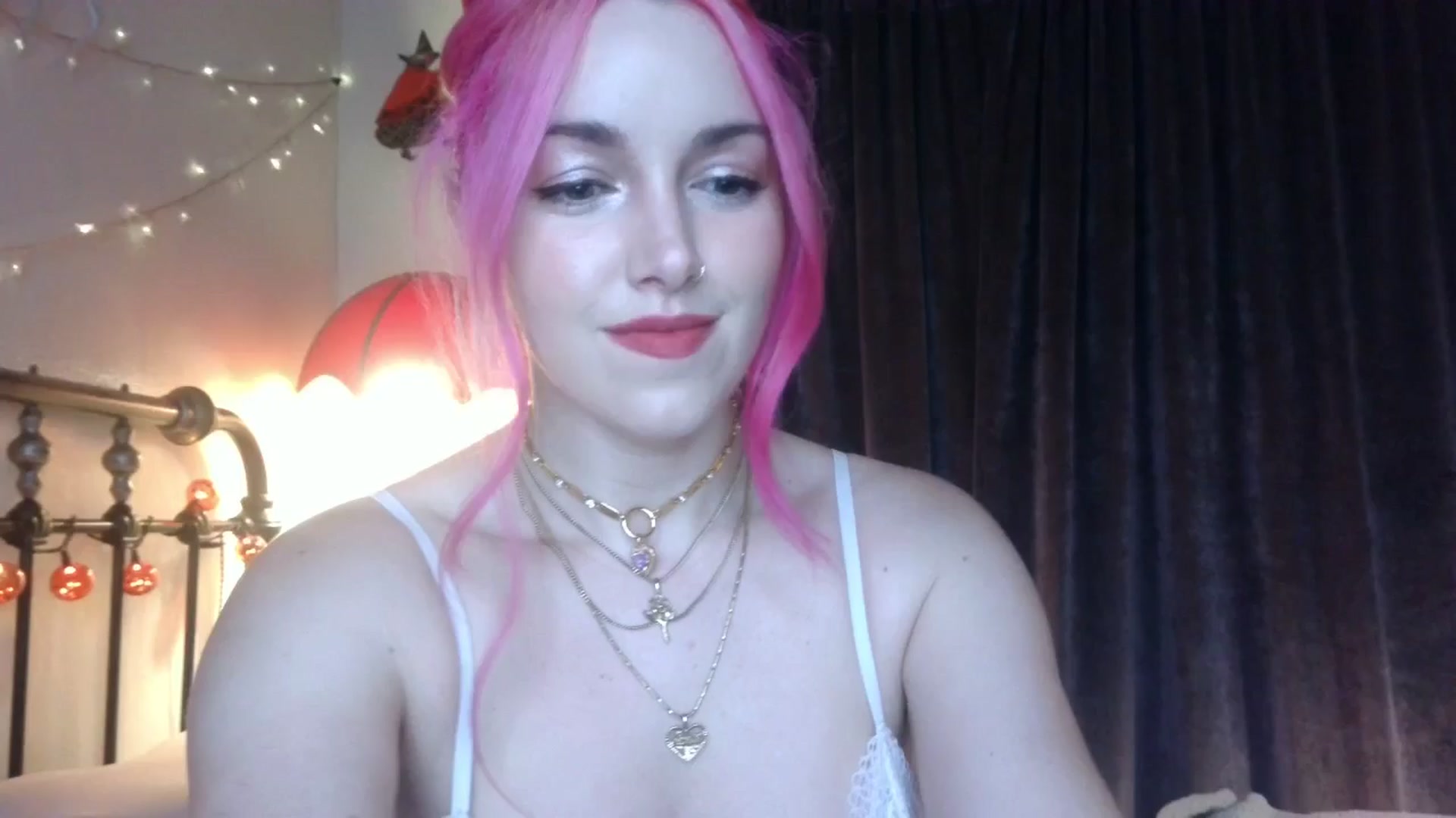 Gallery image thumbnail from Bianca_Wilde's myfreecams stream on, 09/30/2025, 08:09 image 1 of 20