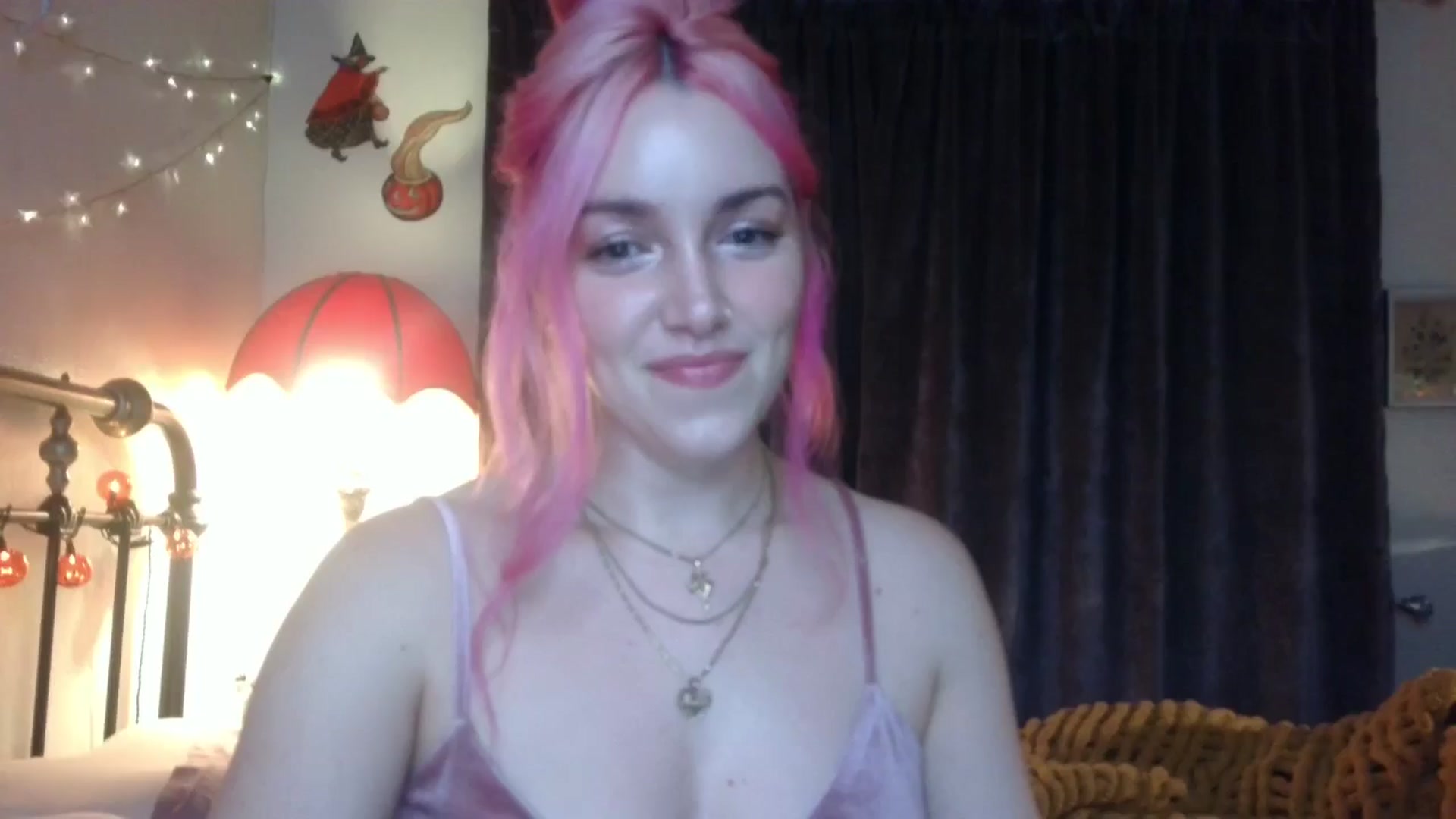Gallery image thumbnail from Bianca_Wilde's myfreecams stream on, 10/06/2025, 06:18 image 9 of 20