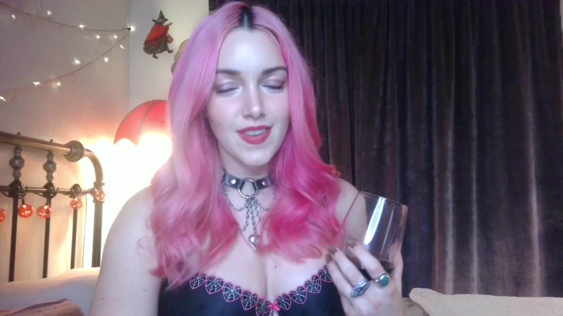 Gallery image thumbnail from Bianca_Wilde's myfreecams stream on, 10/28/2025, 08:37 image 4 of 20