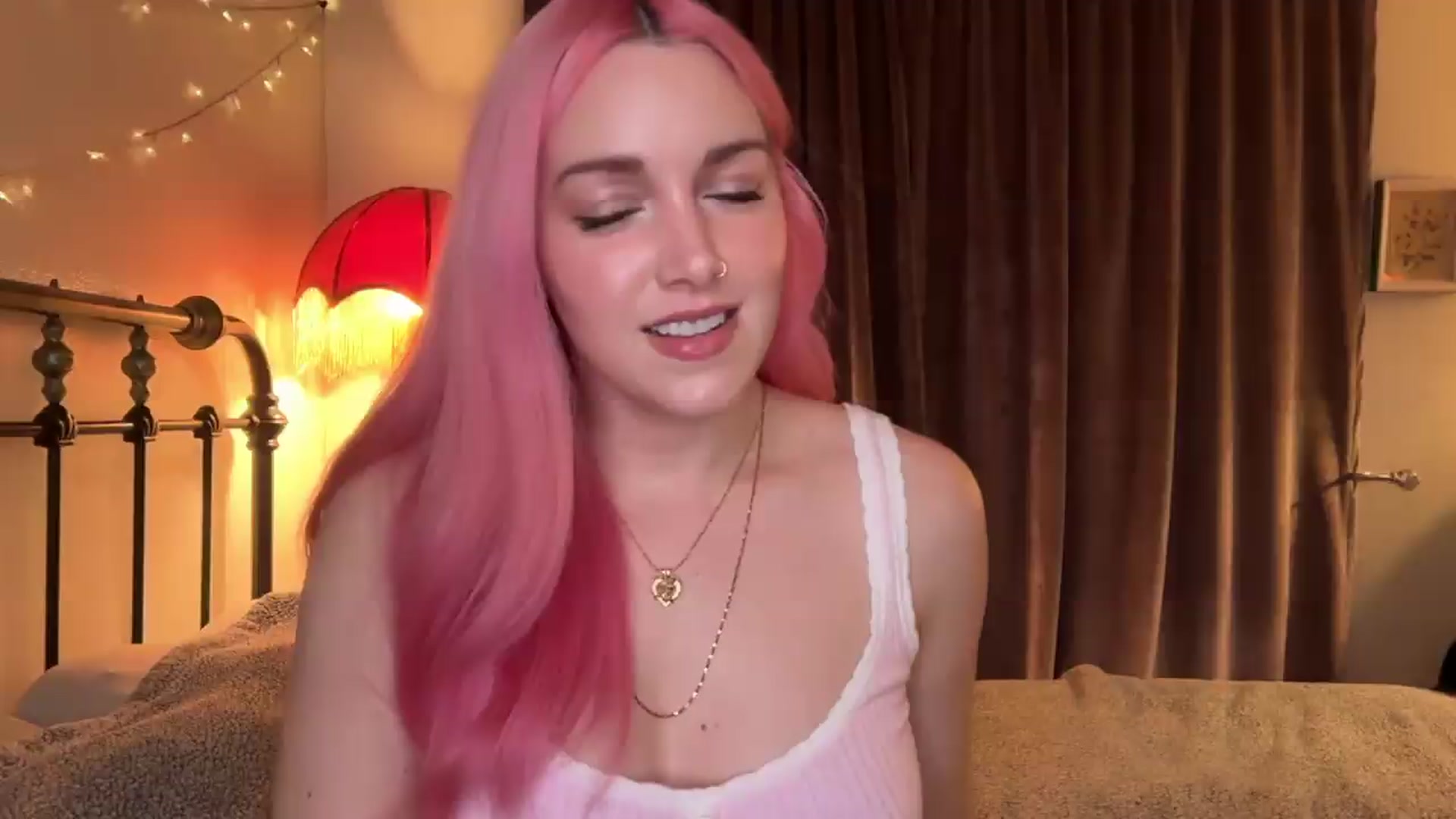 Gallery image thumbnail from Bianca_Wilde's myfreecams stream on, 05/05/2026, 08:12 image 14 of 20