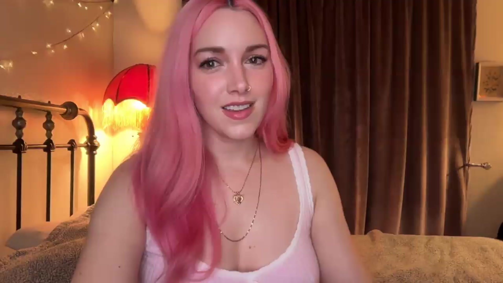 Gallery image thumbnail from Bianca_Wilde's myfreecams stream on, 05/05/2026, 08:12 image 2 of 20