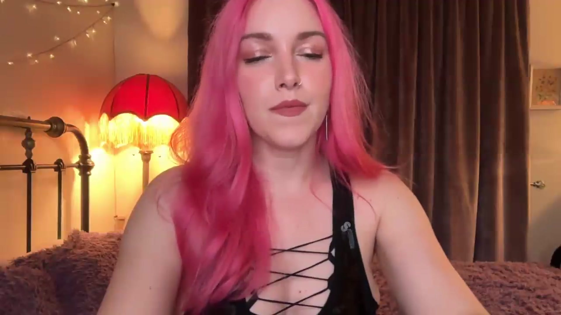Gallery image thumbnail from Bianca_Wilde's myfreecams stream on, 05/28/2026, 06:53 image 6 of 20
