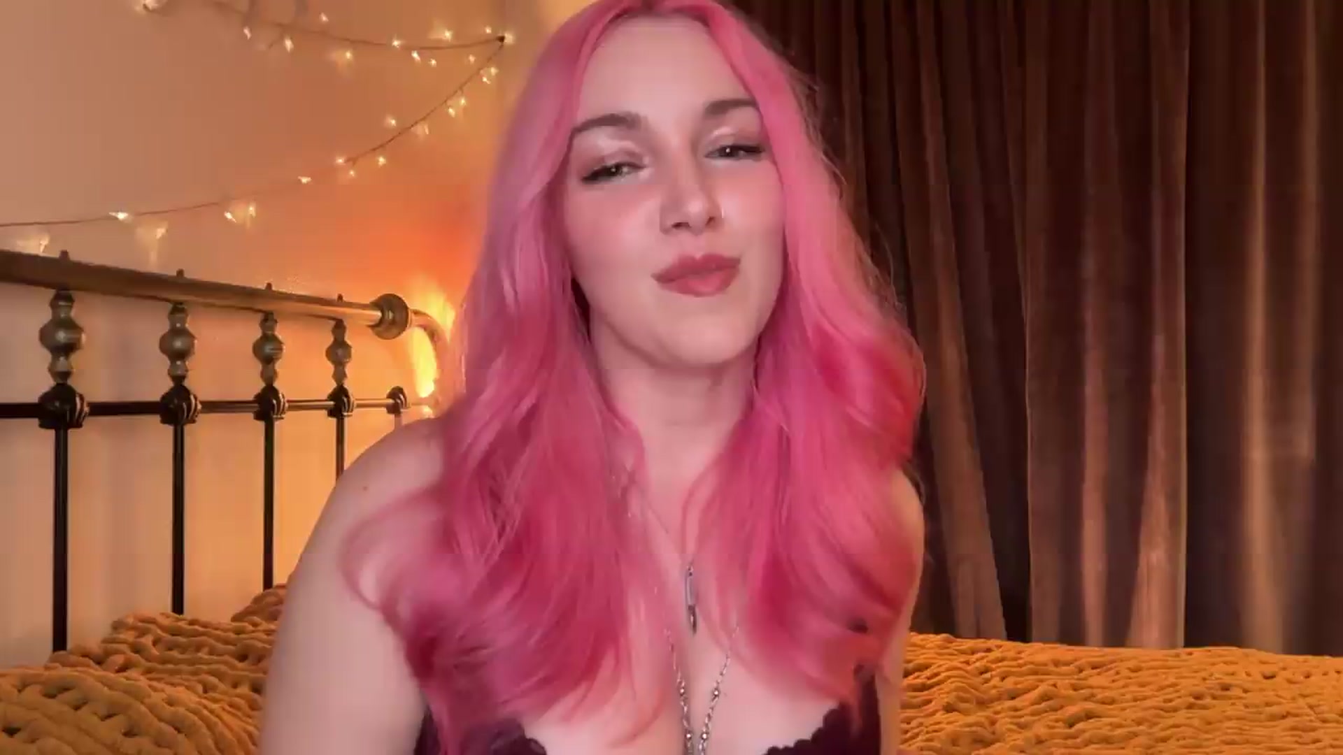 Gallery image thumbnail from Bianca_Wilde's myfreecams stream on, 06/05/2026, 08:22 image 17 of 20