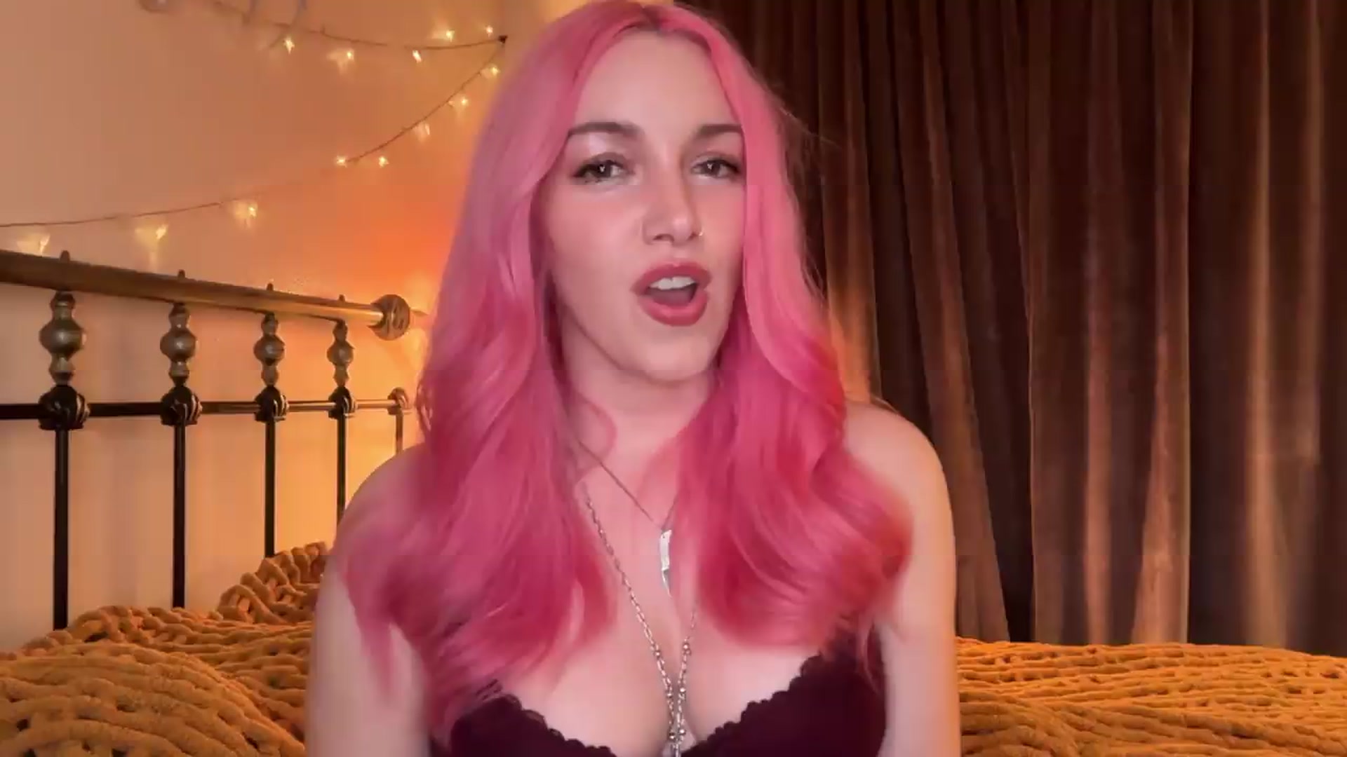 Gallery image thumbnail from Bianca_Wilde's myfreecams stream on, 06/05/2026, 08:22 image 12 of 20