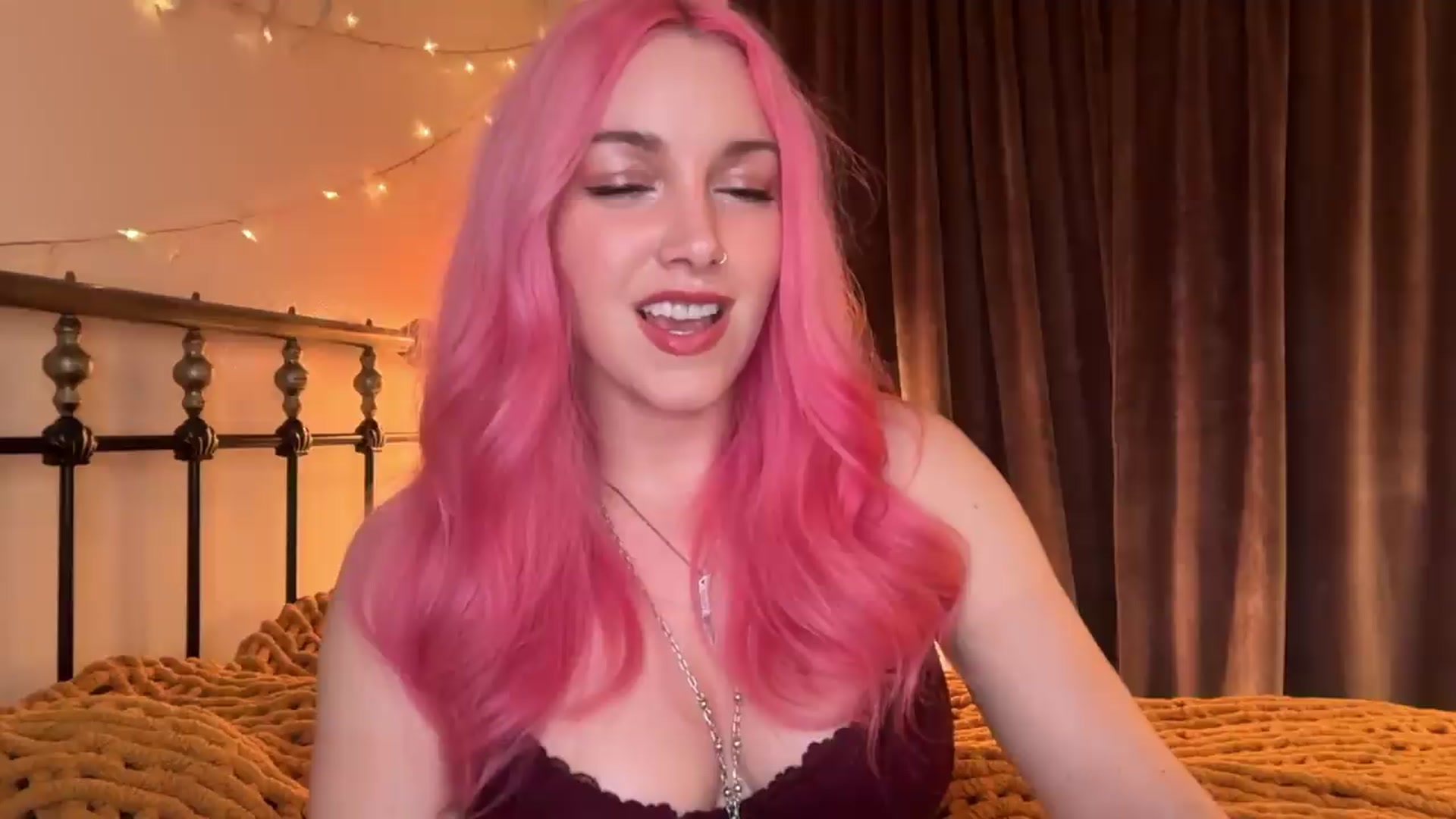 Gallery image thumbnail from Bianca_Wilde's myfreecams stream on, 06/05/2026, 08:22 image 8 of 20