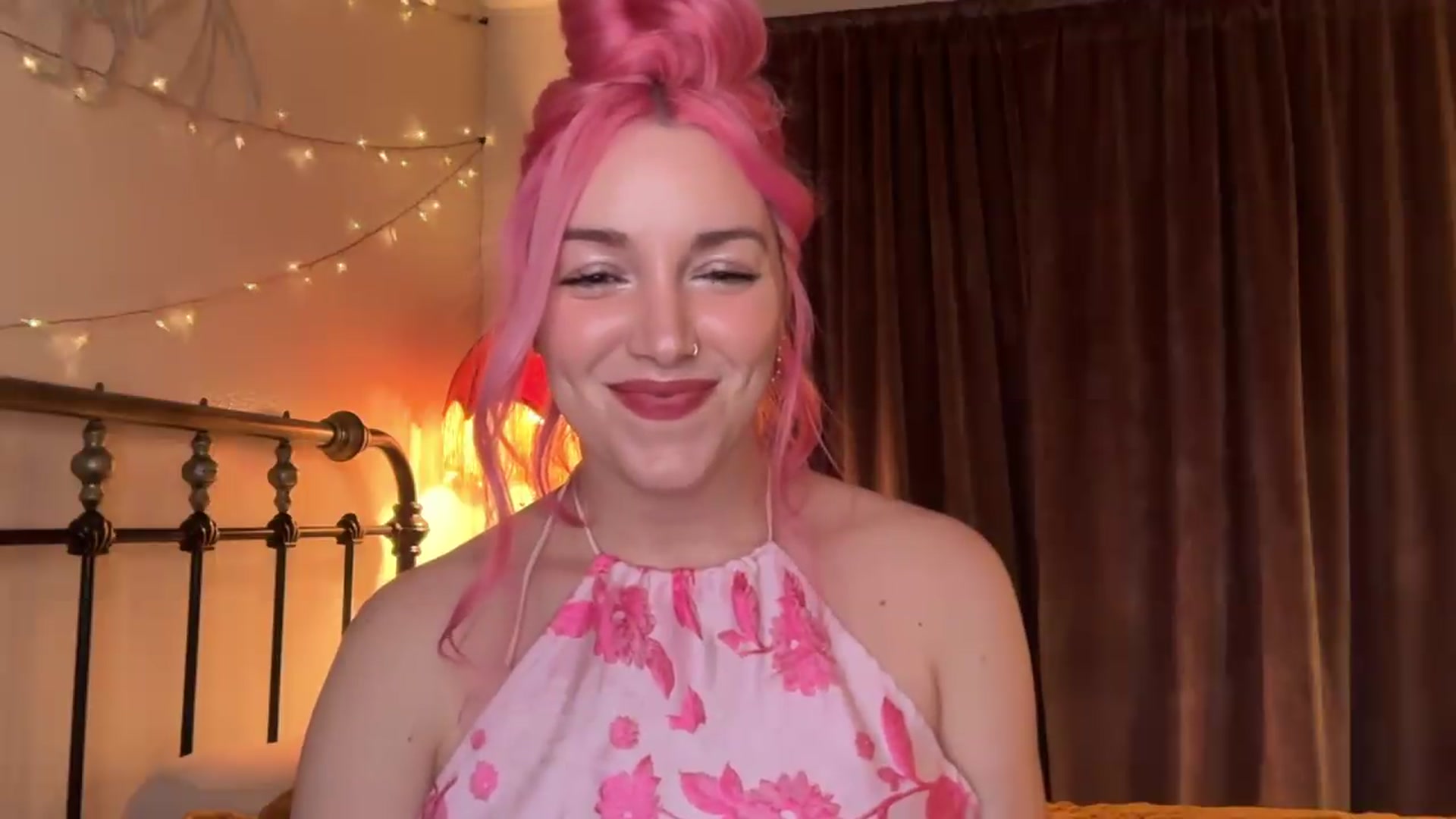Gallery image thumbnail from Bianca_Wilde's myfreecams stream on, 06/07/2026, 08:08 image 20 of 20