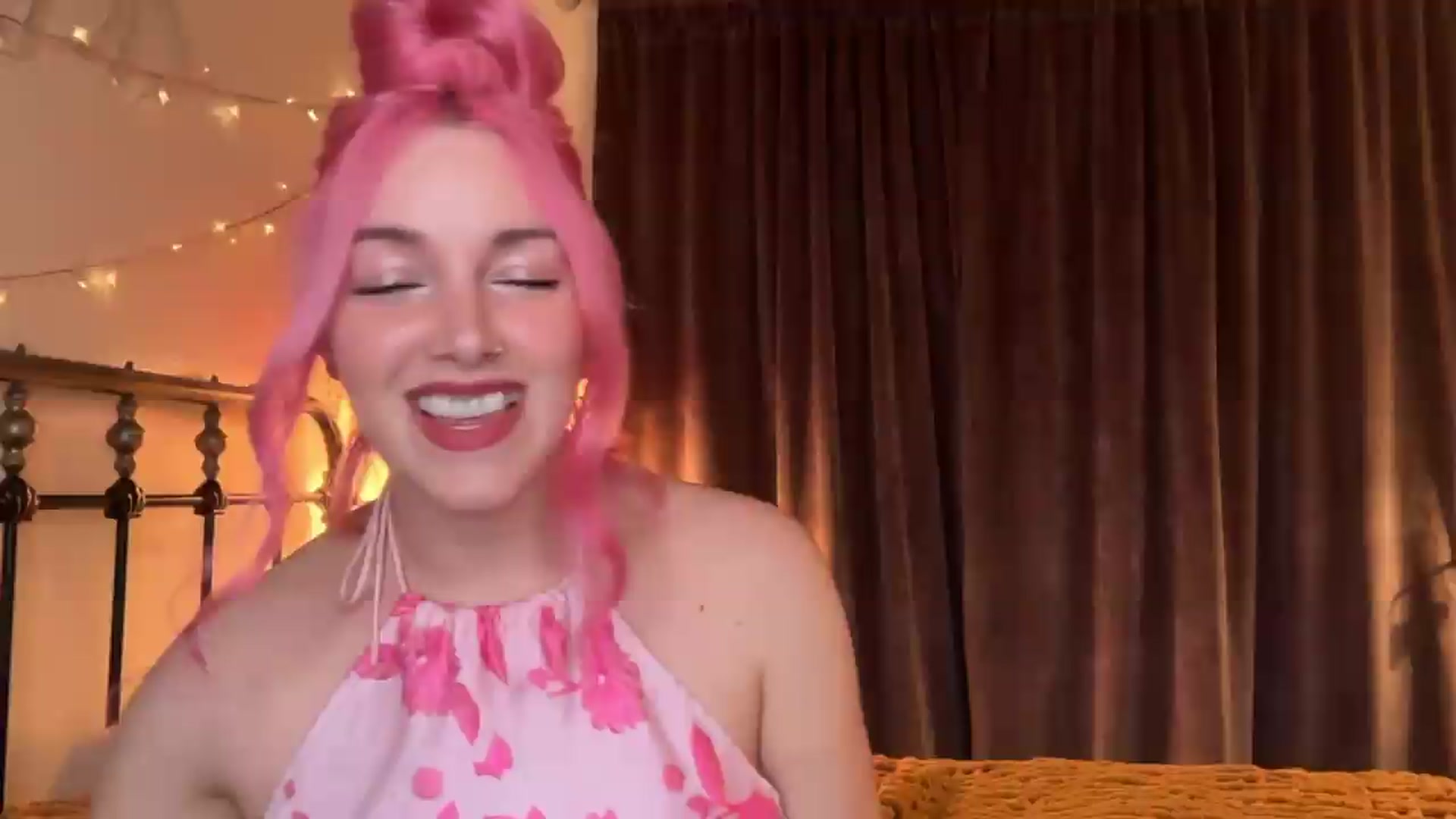 Gallery image thumbnail from Bianca_Wilde's myfreecams stream on, 06/07/2026, 08:08 image 6 of 20