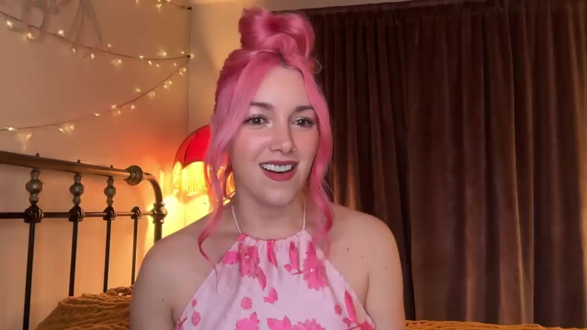 Gallery image thumbnail from Bianca_Wilde's myfreecams stream on, 06/07/2026, 08:08 image 1 of 20
