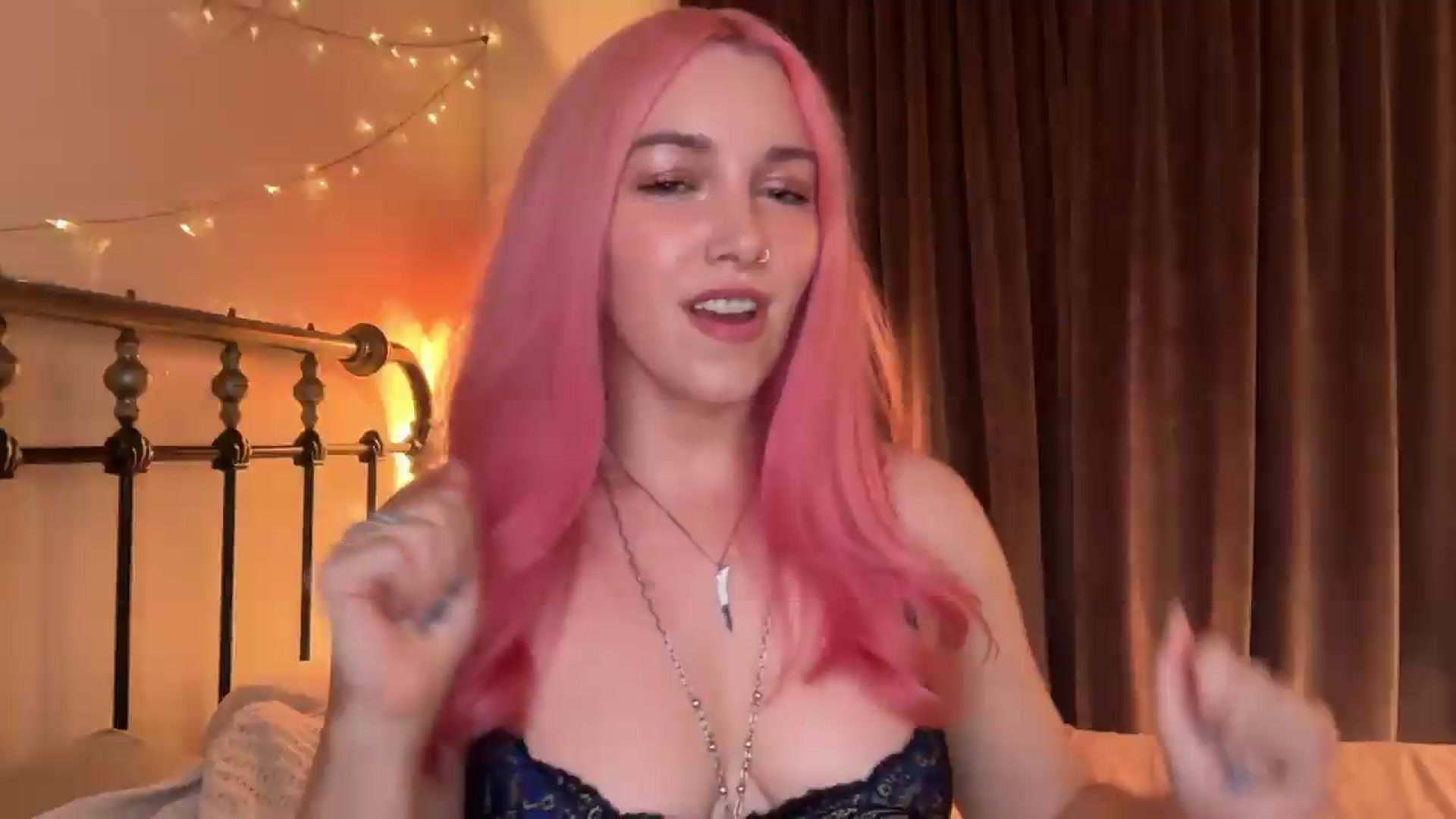 Gallery image thumbnail from Bianca_Wilde's myfreecams stream on, 06/08/2026, 07:15 image 15 of 20