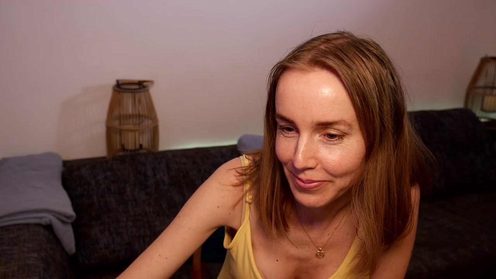 Gallery image thumbnail from BiancaaBrooke's myfreecams stream on, 03/24/2024, 24:14 image 18 of 20