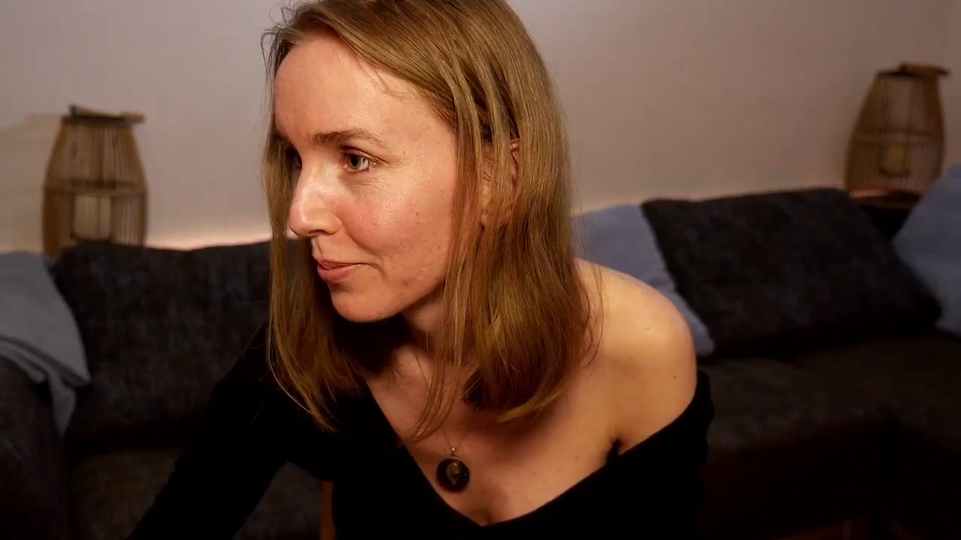 Gallery image thumbnail from BiancaaBrooke's myfreecams stream on, 04/03/2024, 20:19 image 19 of 20