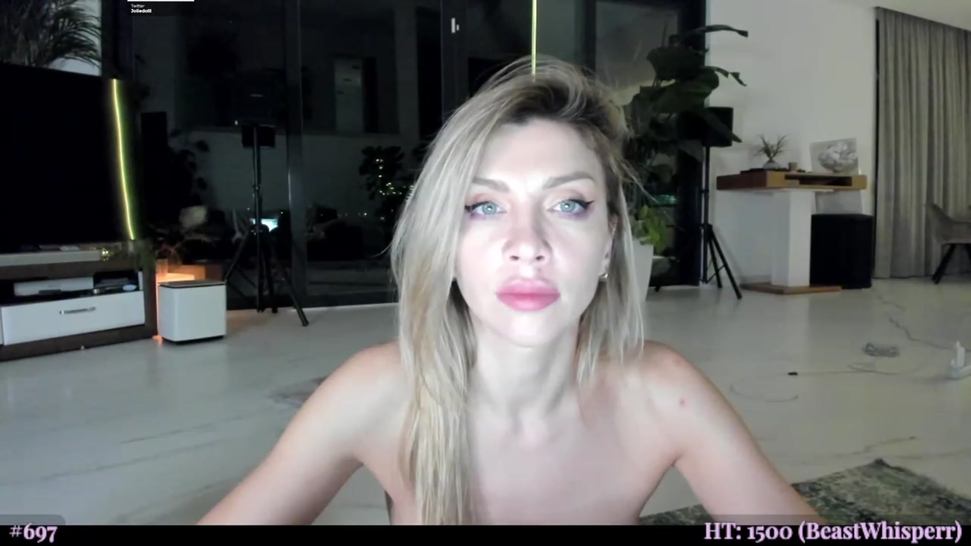 Gallery image thumbnail from BibiLouWho's myfreecams stream on, 12/04/2023, 02:57 image 11 of 20