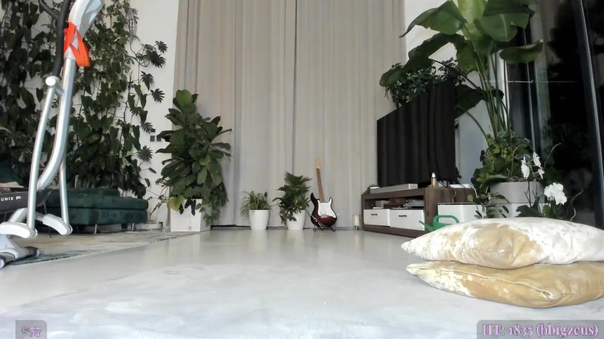 Gallery image thumbnail from BibiLouWho's myfreecams stream on, 12/11/2025, 04:33 image 8 of 20