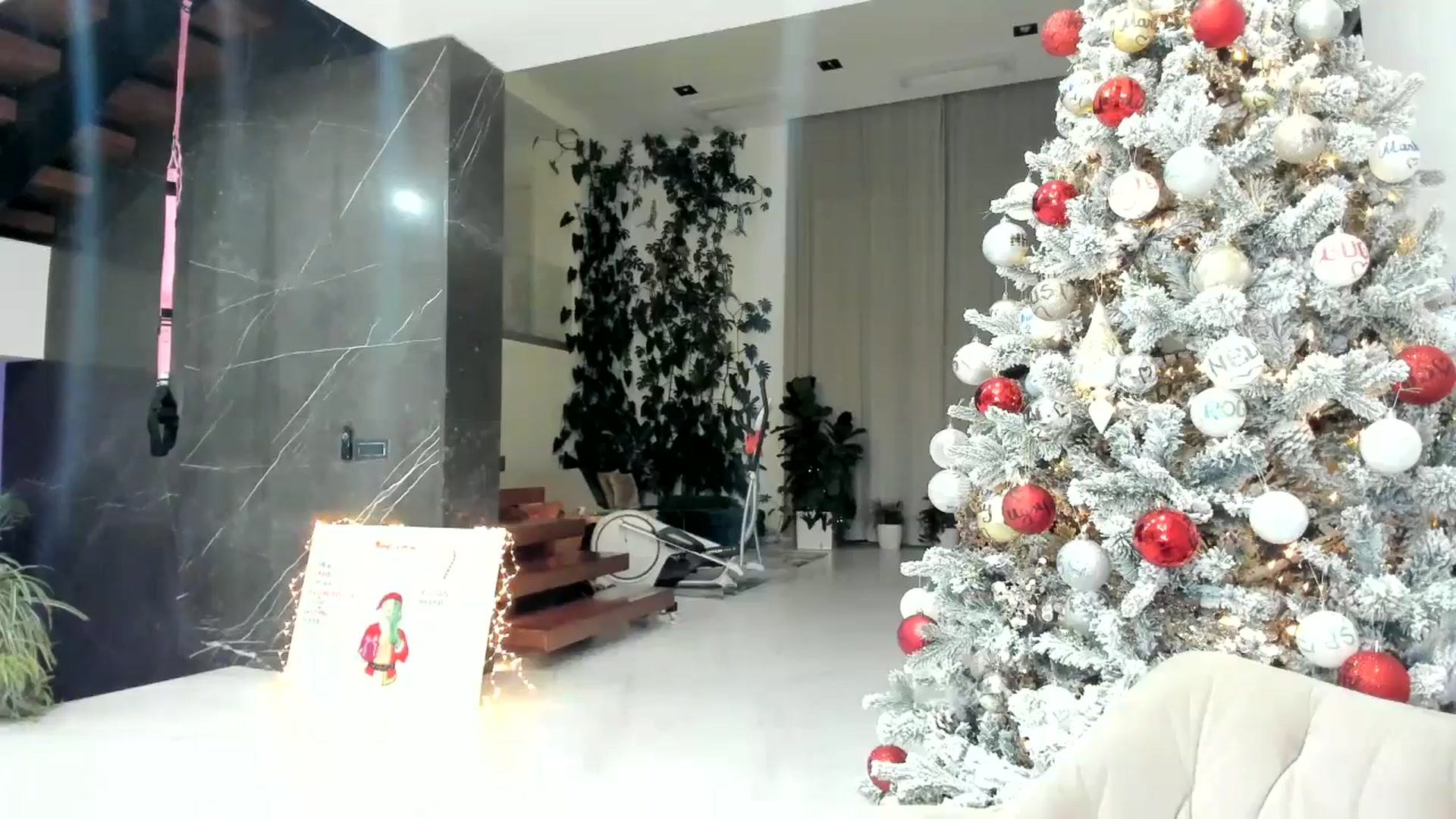 Gallery image thumbnail from BibiLouWho's myfreecams stream on, 12/17/2025, 01:10 image 12 of 20