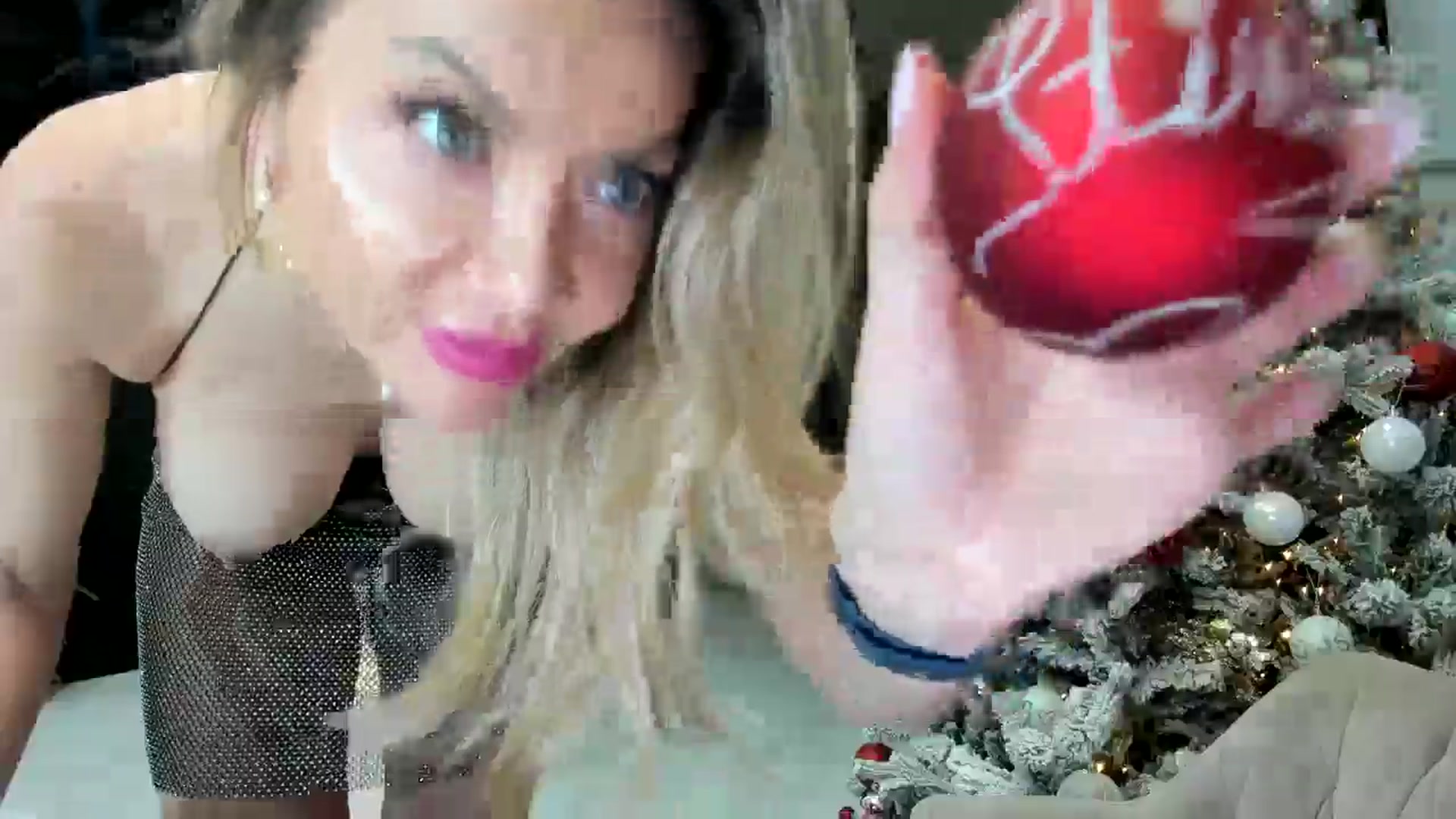 Gallery image thumbnail from BibiLouWho's myfreecams stream on, 12/17/2025, 02:38 image 3 of 20