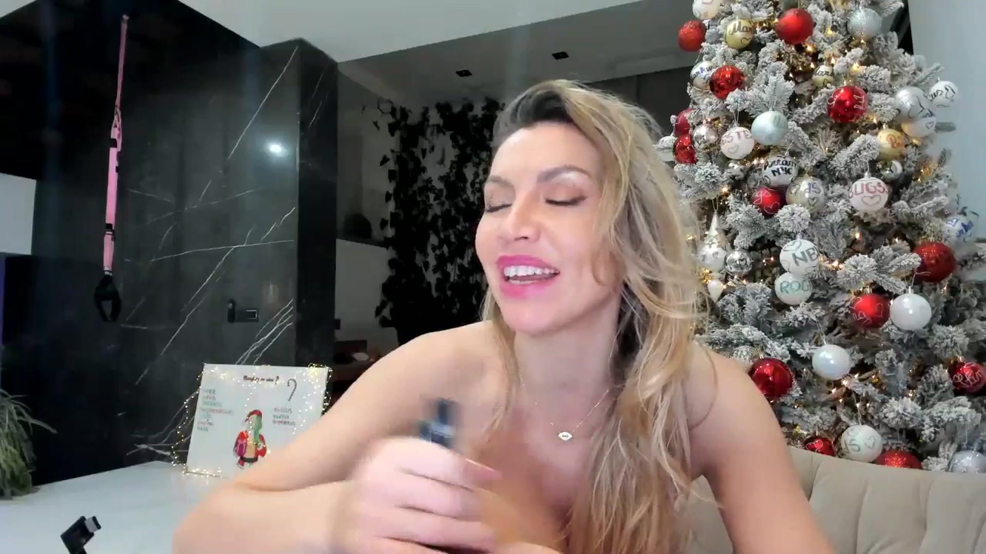 Gallery image thumbnail from BibiLouWho's myfreecams stream on, 12/20/2025, 04:48 image 12 of 20