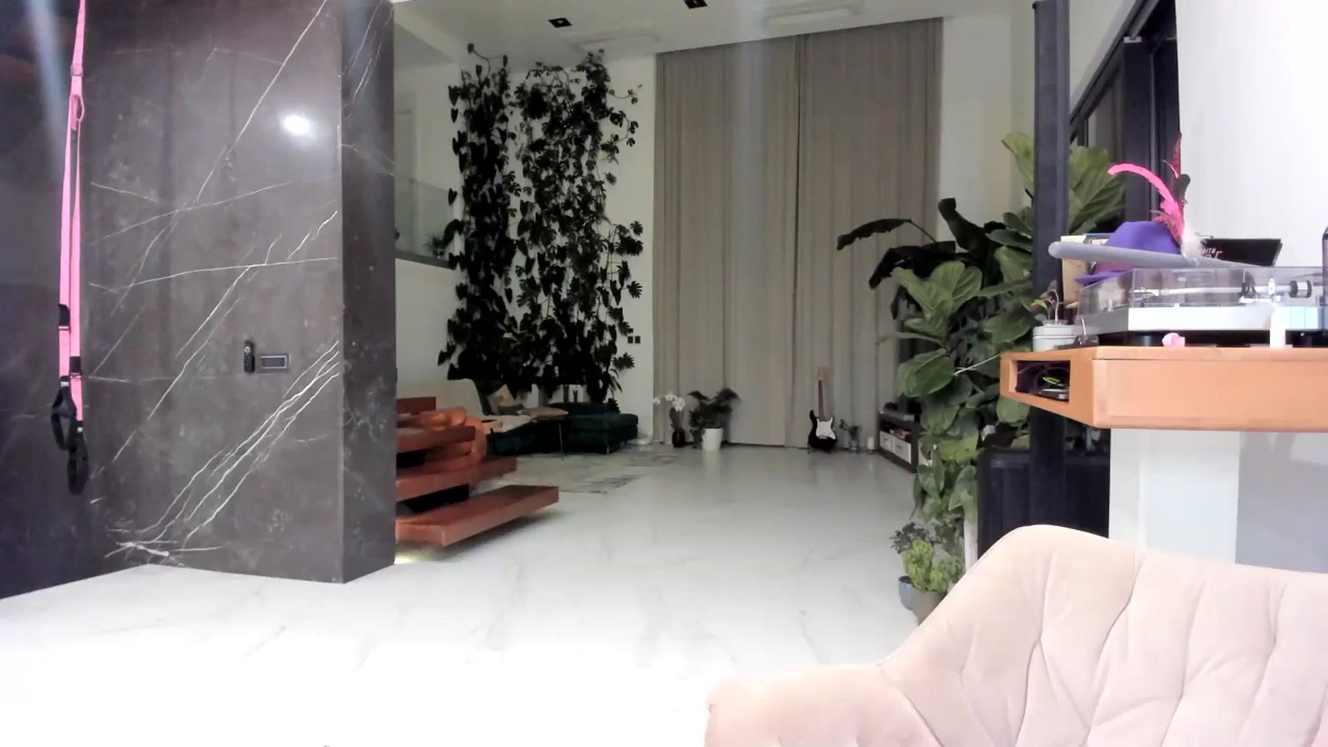 Gallery image thumbnail from BibiMadHatter's myfreecams stream on, 05/01/2026, 24:57 image 13 of 20
