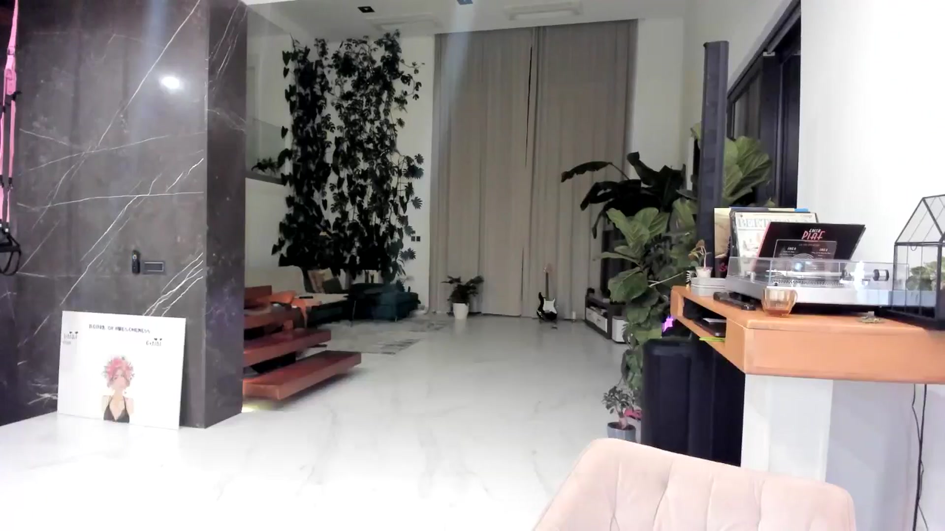 Gallery image thumbnail from BibiMadHatter's myfreecams stream on, 05/08/2026, 24:54 image 10 of 20