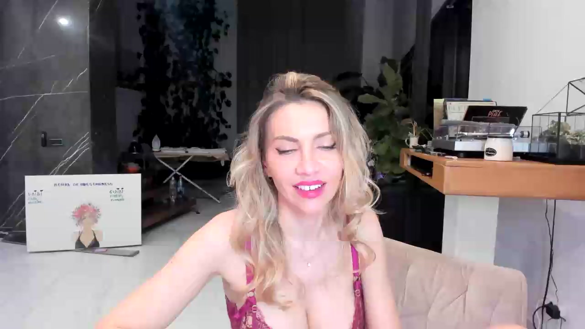 Gallery image thumbnail from BibiMadHatter's myfreecams stream on, 05/17/2026, 01:22 image 18 of 20