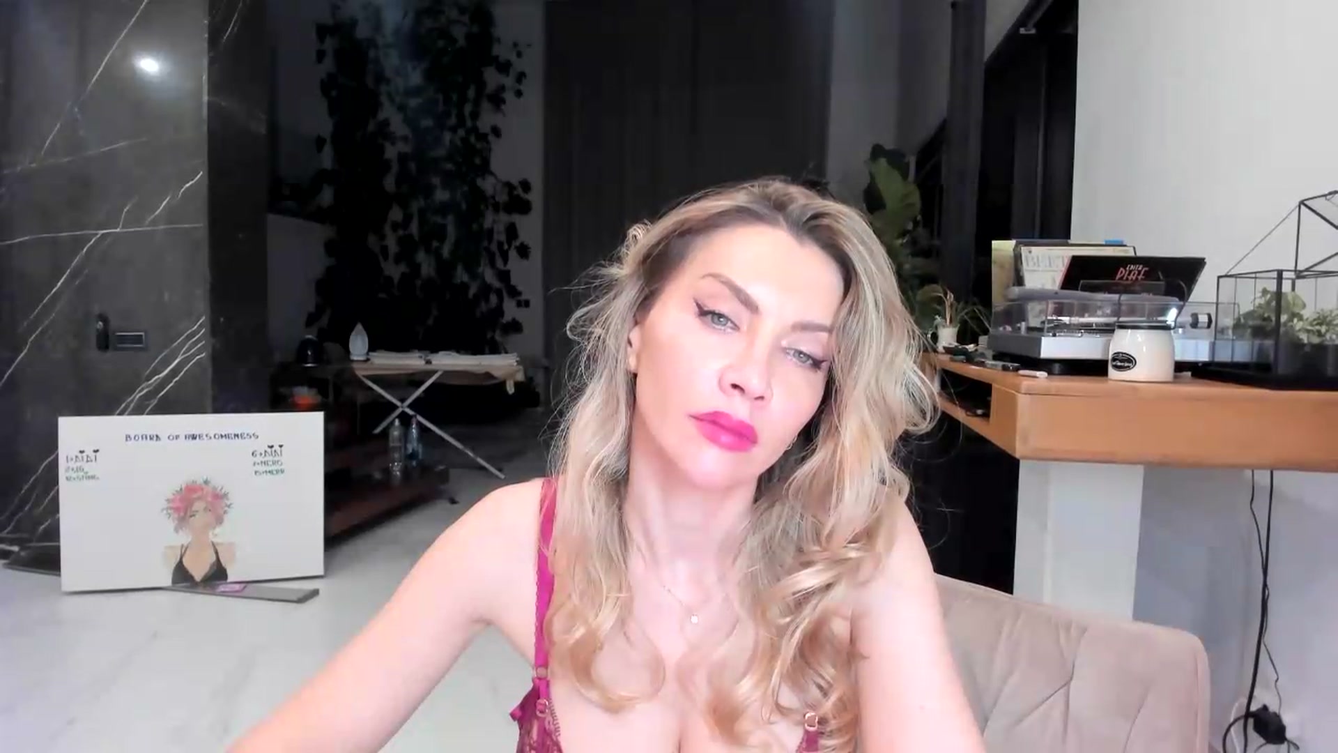 Gallery image thumbnail from BibiMadHatter's myfreecams stream on, 05/17/2026, 01:22 image 17 of 20