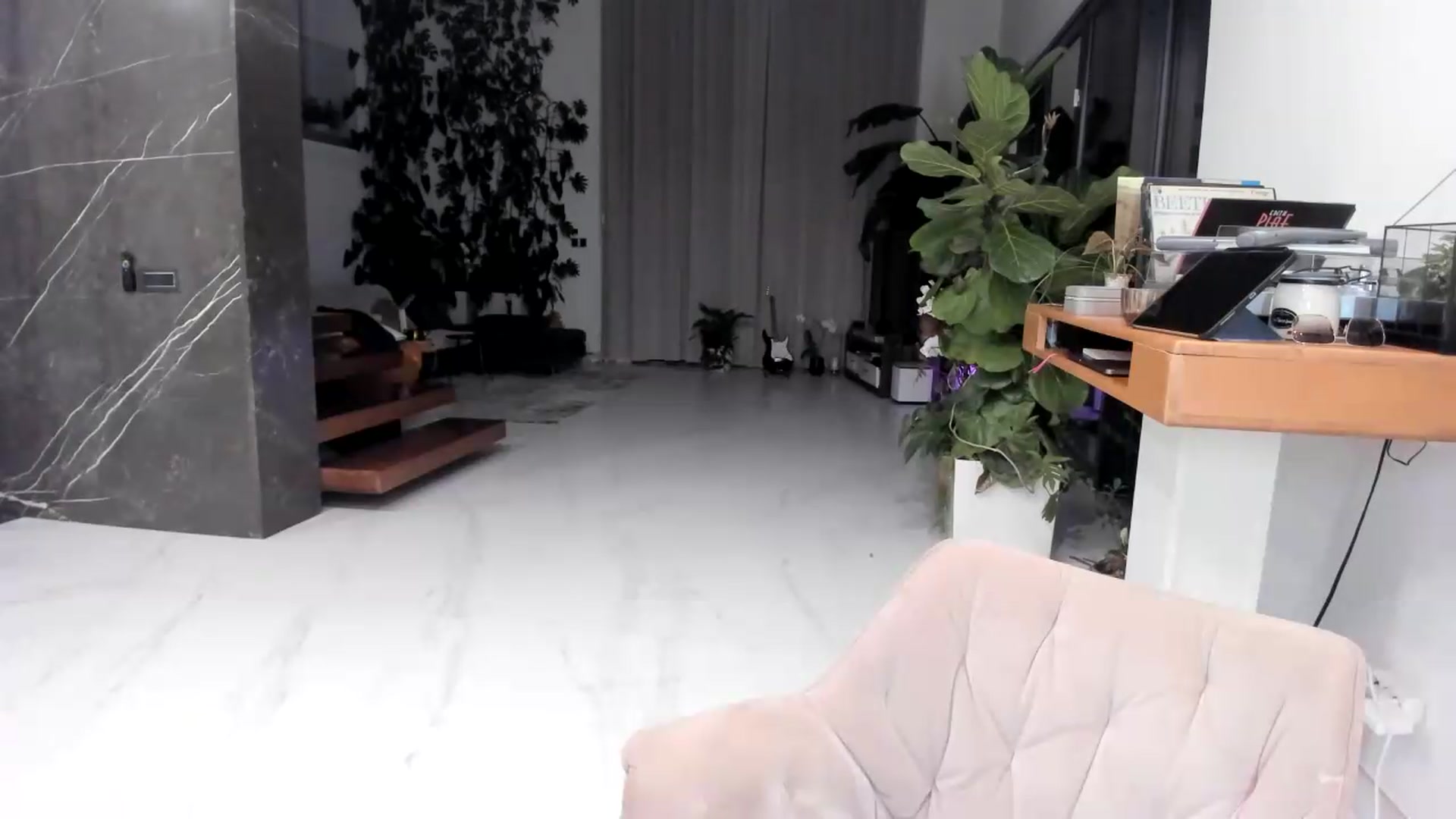 Gallery image thumbnail from BibiMadHatter's myfreecams stream on, 05/31/2026, 24:25 image 16 of 20